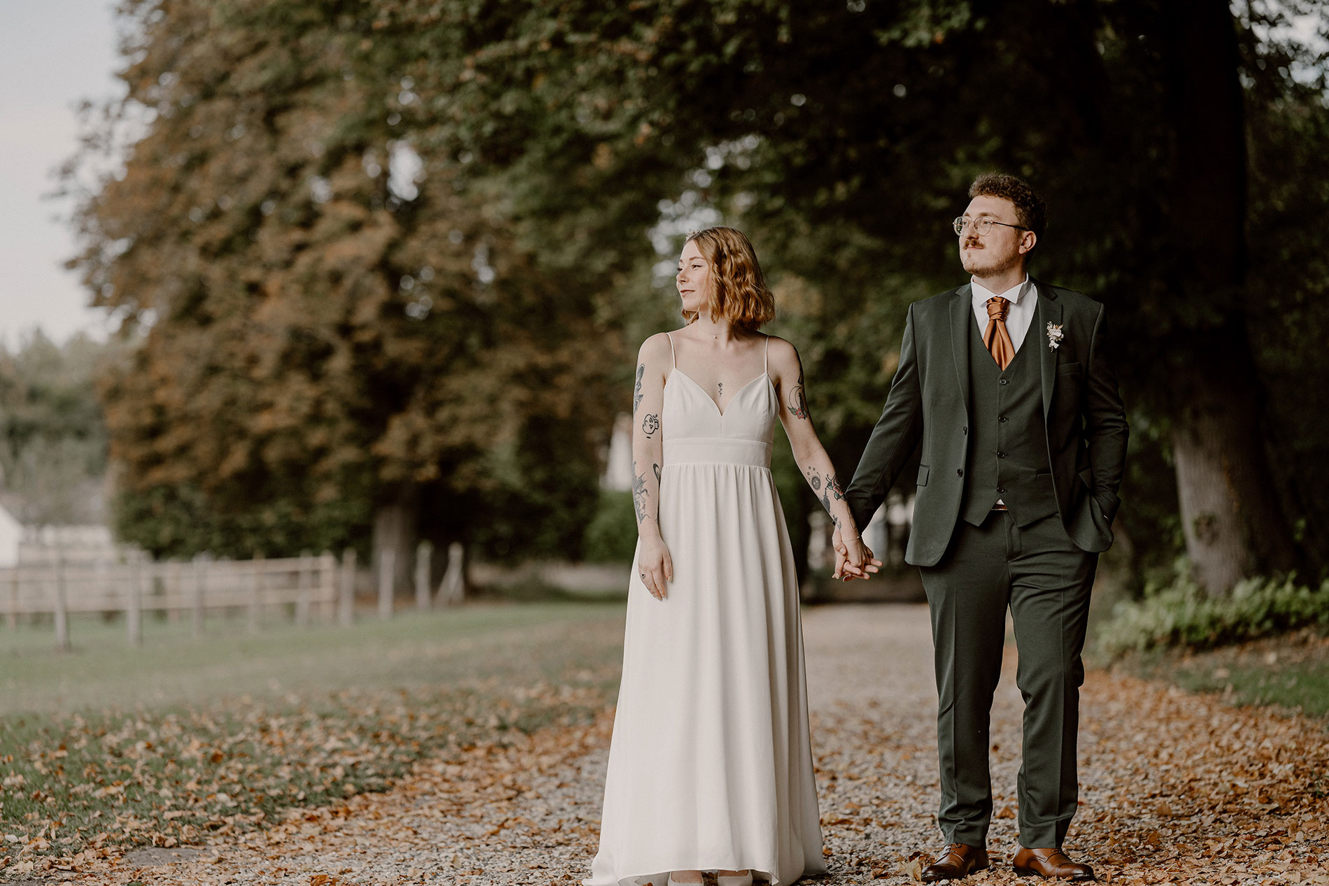 🫶 Un immense merci ! ❤️
Lorsque tu as la chance de photographier le mariage d’un ami, l’émotion est toujours particulière. Et lire des mots comme ceux-là, c’est la plus belle des récompenses ⬇️
"Julien a été un photographe exceptionnel lors de notre mariage le 21 septembre 2024. Parfaitement à l'écoute de nos attentes, il a su nous faire revivre la plus belle journée de notre vie, depuis les préparatifs jusqu'à la soirée, à travers des photos authentiques et pleines d'émotions. À l'écoute, de bonne humeur, discret mais surtout très talentueux, je ne pourrais que recommander ses services ! Nous sommes plus que ravis et très reconnaissants pour le travail de dingue effectué ! Mille mercis à toi Julien pour avoir rendu cette journée encore plus mémorable ! ✨"
Encore merci infiniment pour votre confiance et vos retours si touchants. Ce fut un véritable privilège d’être à vos côtés pour immortaliser ces instants si précieux.
Les réservations continuent pour les saisons à venir, alors foncez et racontez-moi votre beau projet, et pour réserver votre date dès que possible !!! 📸
www.julienloize-photographie.com
#photographemariage #sinspirersemarier #bridetobe2025 #bridetobe2026 #mariagefrance #photographepicardie #photographemariagenord #photographemariagepicardie #photographesoissons #photographeamiens #photographebaiedesomme #photographereims #photographeaisne #photographiecouple #loveislove #frenchwedding #frenchweddingphotographer #mariage2025 #mariage2026