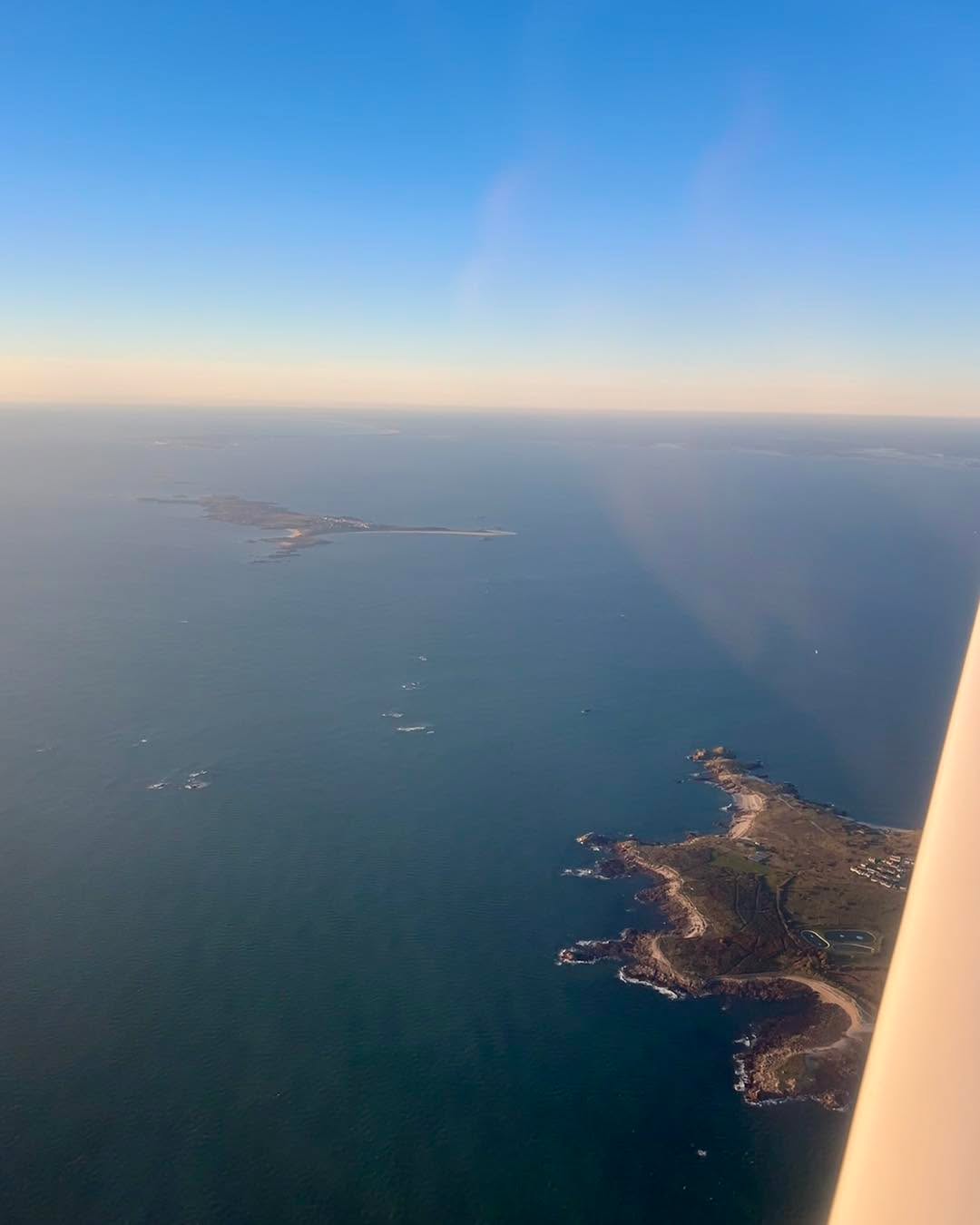 Bonne soirée à nos voisines !
Ile De-Houat iledhoedic.56170 ile_de_houat