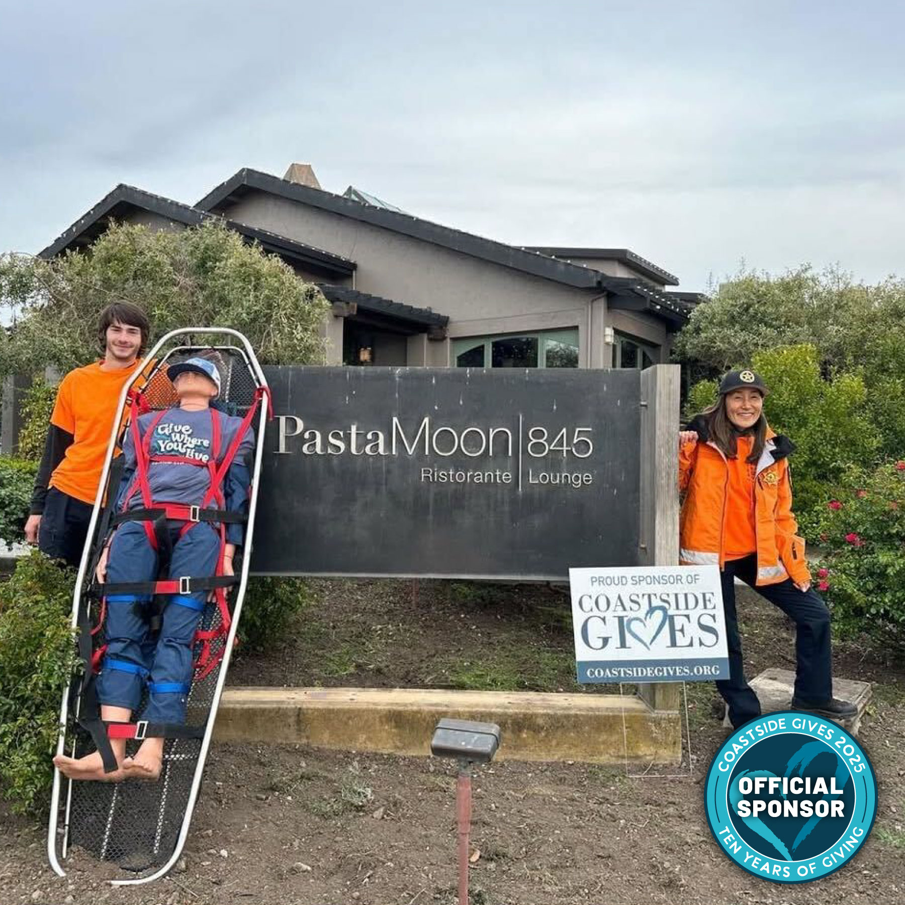 Gives Day ain't over yet! You have until midnight tonight to donate to your favorite local nonprofits. Stop into @pastamoonhmb for a delicious meal, and then go support your favorite nonprofits before it's too late!
#pastamoonhmb #pastamoon #givewhereyoulive #coastsidegives #coastsidegives2025 #givewhereyoulive #sanmateosar