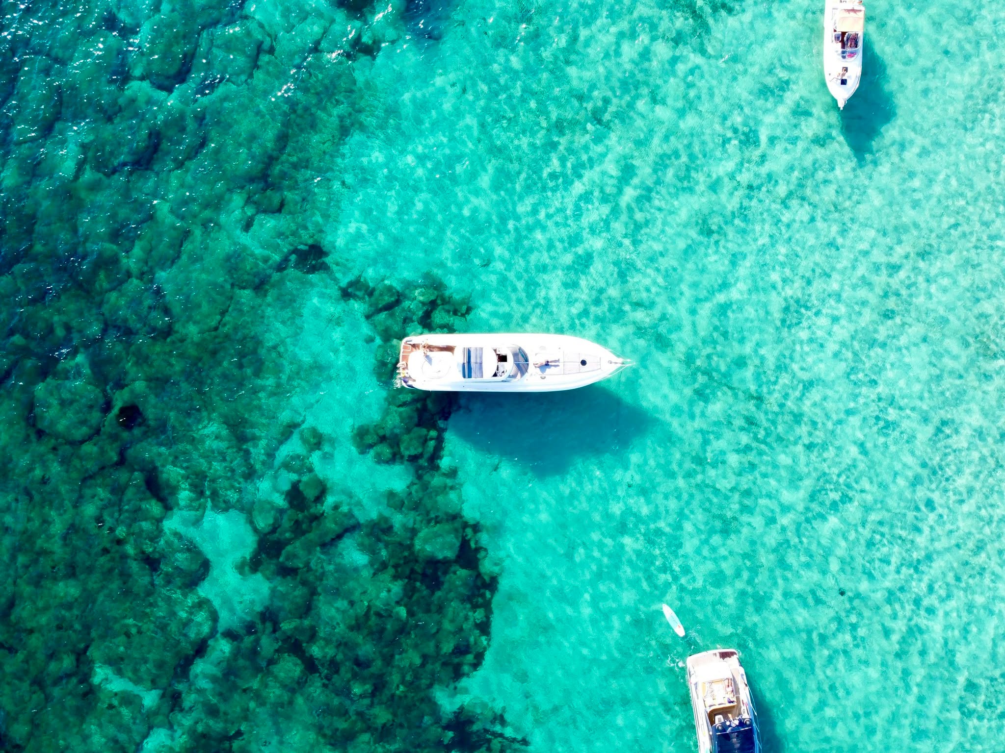 🚤 Besoin de vendre ou louer un bateau sur la Côte d’Azur ?
Faites confiance à Sacha Boat Services, votre expert en vente et location de bateaux ! 🌊☀️
Professionnalisme, transparence et passion de la mer — Nous vous accompagnons à chaque étape pour naviguer l’esprit tranquille. 🧭
📍 Basé sur la Côte d’Azur
📞 Service personnalisé
⛵ Tous types de Bateaux (retrouvez-les sur notre site internet : https://www.sachaboatservices.com
👉 Contactez-nous dès aujourd’hui et embarquez pour une expérience sans souci !
☎️ +33(0)6.30.08.30.31
📧 sachaboatservices@gmail.com
#SachaBoatServices #CotedAzur #LocationBateau #VenteBateau #Confiance #ServicePremium #Cannes #Monaco #yachting #sainttropez