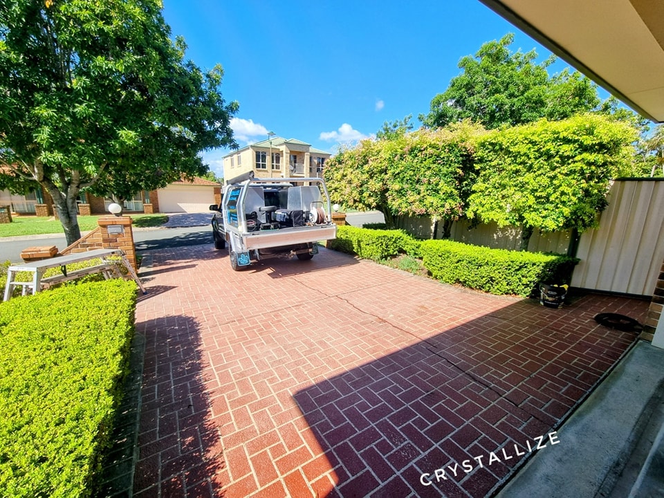 Being a mobile detailing service, we face various challenges, one of which is ensuring adequate shade during those hot summer days. To tackle this, we use a 4.5m x 3m commercial gazebo that is both portable and sturdy. High temperatures can reduce the effectiveness of dressings and compounds on your vehicle’s paint and interior panels. At Crystallize Mobile Detailing, we're committed to overcoming these obstacles to ensure that every job is completed safely and effectively