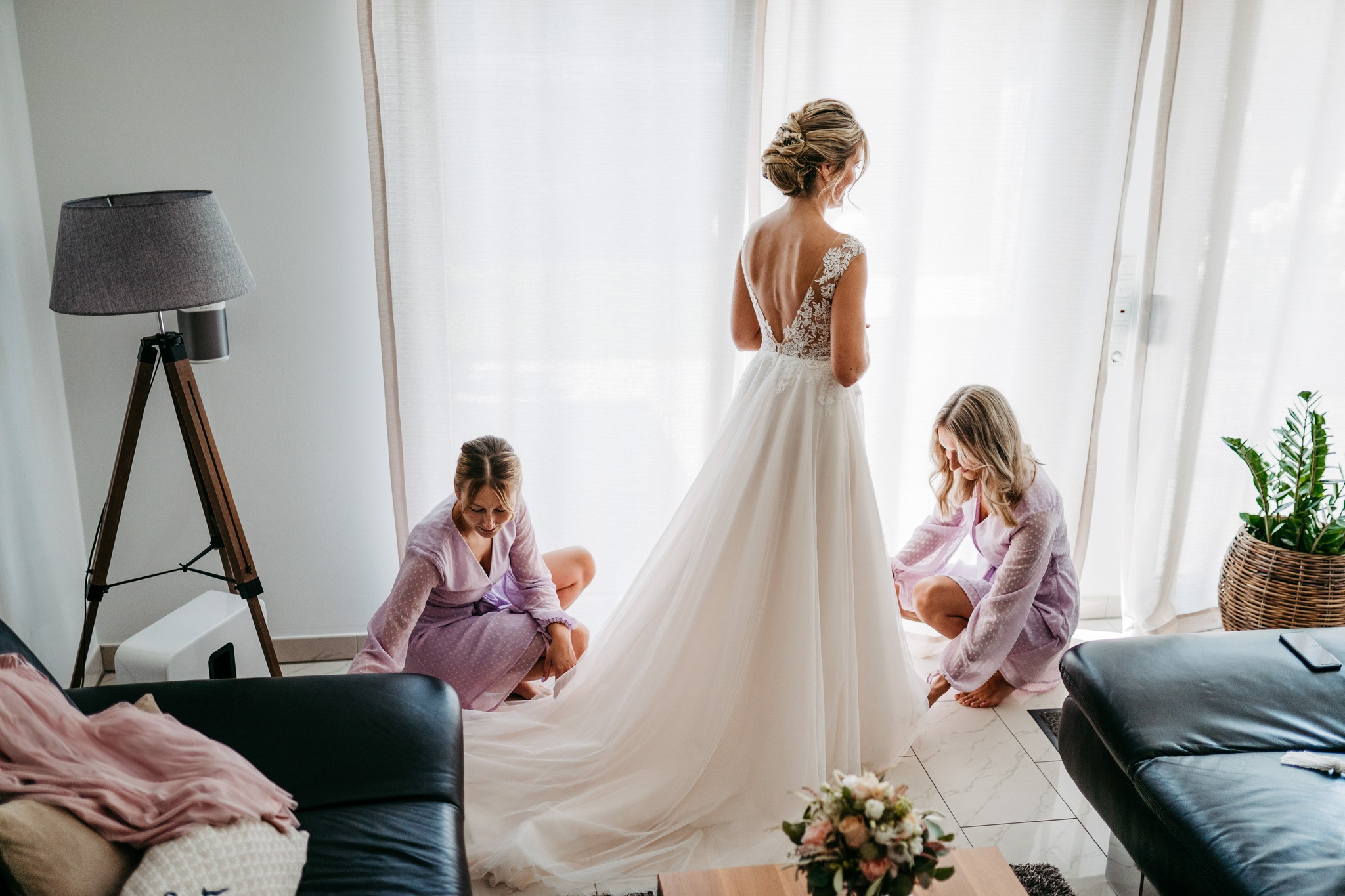 Jessica & ihre Mädels 🥳 ❤️
Es lag schon ein wenig Anspannung in der Luft..aber so soll es ja auch sein 😉
Es war so eine wunderschöne Hochzeit 😍
🖌️Make-Up Artist: @jbhm_artist
#hochzeitsfotograf #heirateninessen #hochzeitsfotografnrw
#hochzeitsfotografie #hochzeit #hochzeitstag #hochzeitessen
#hochzeit2026 #wirheiraten2026 #hochzeitsplanung
#instabraut #hochzeitsshooting #bridetobe #braut2026
#hochzeitsreportage #baldbraut #hochzeitnrw
#bridetobe2027 #bridetobe2026 #wirheiraten2027 #hochzeitimruhrgebiet #hochzeitsfotografessen #hochzeitruhrgebiet #heiratenaufzollverein