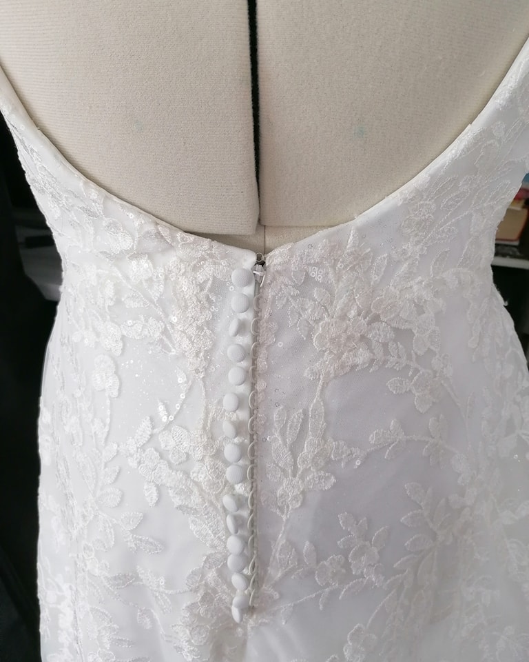 Ooh they're coming thick and fast tonight! With thanks to Alishia I'm able to share these photos. This beautiful gown needed waist adjustments and the complex hem was shortened. I've added some photos of the fitting process too, where I added extra fabric. When you absolutely have found the dress of your dreams but it's sold out across the country in your size, you just have to find a way to make it work whilst being mindful of budgets 💞