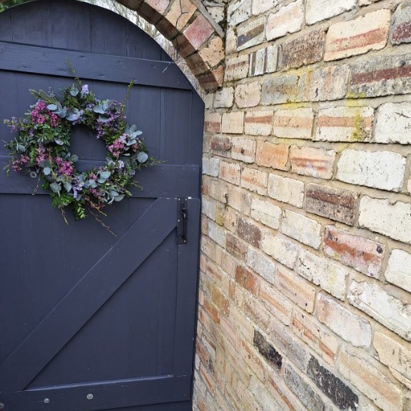 Doors opening...
.
.
.
.
.
Pleased to report that @handmadebynatureuk will be reopening! (online only) Busy making up orders today for some lovely loyal customers!
.
.
.
Drop me a DM or message or visit the website:
www.handmadebynature.co.uk
Eileen x