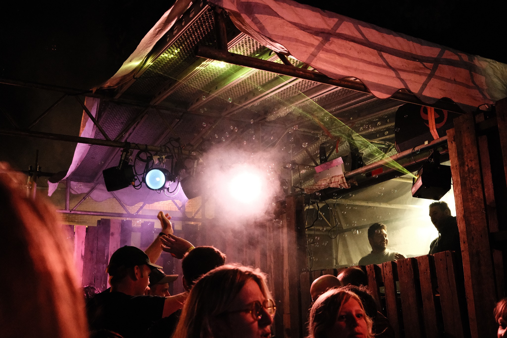 Bedankt om te komen en tot volgend jaar hé.