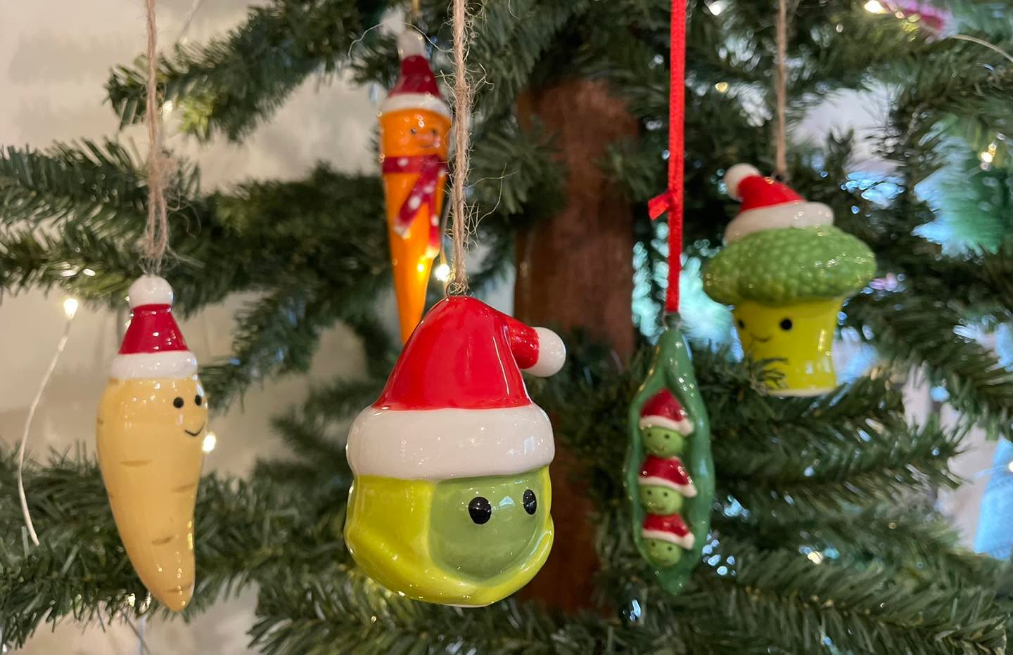 Nothing says Hap-pea Christmas like a vegetapal decoration or 2 on your tree! 🎄 🫛 🥕 🥦 #christmasshop #vegetapal #treedecoration #christmasiscoming2024 #christmasbarn