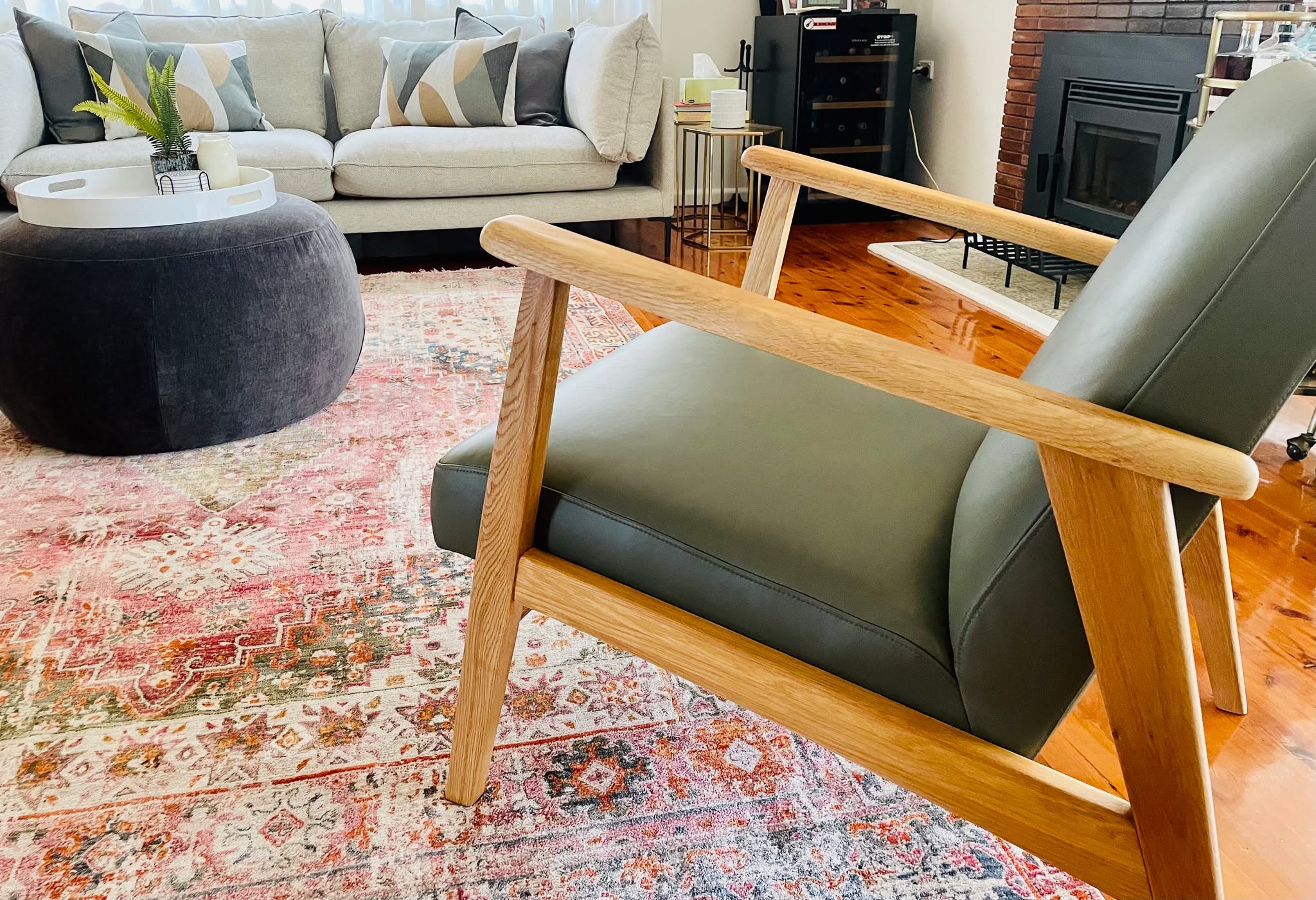 Adding a rug and accent chair to a living space is a great way to add colour, texture and a feature piece. The rug is the Cabarita Rug and accent chair is the Den Chair by Freedom. Get in touch to discover how I can help you achieve your interior design goals. #ditaylorinteriors #interiordesign #homedecor #interiordesigner #decoration #interiorstyling #homesweethome #inspiration #interiordecorating #sydneyinteriordesigner