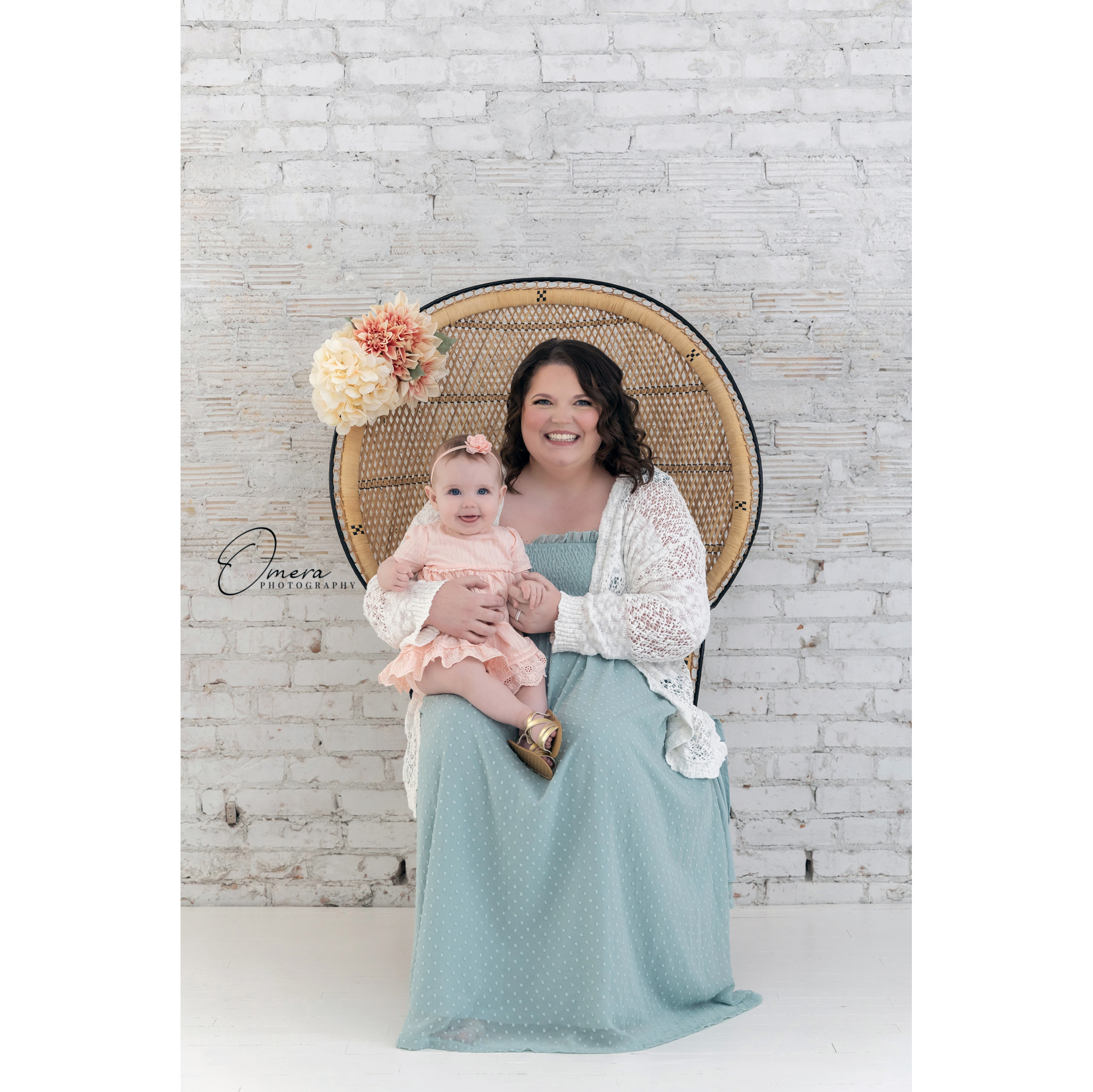 I don't think I've ever done a session for a happier little lady! She was so smiley and relaxed her entire session!
One of the cool things about this job is getting to do photos for people that I've met or known from so many different places. I used to work with this little lady's mom; we had lost touch so it was really neat to do this session for them and catch up!