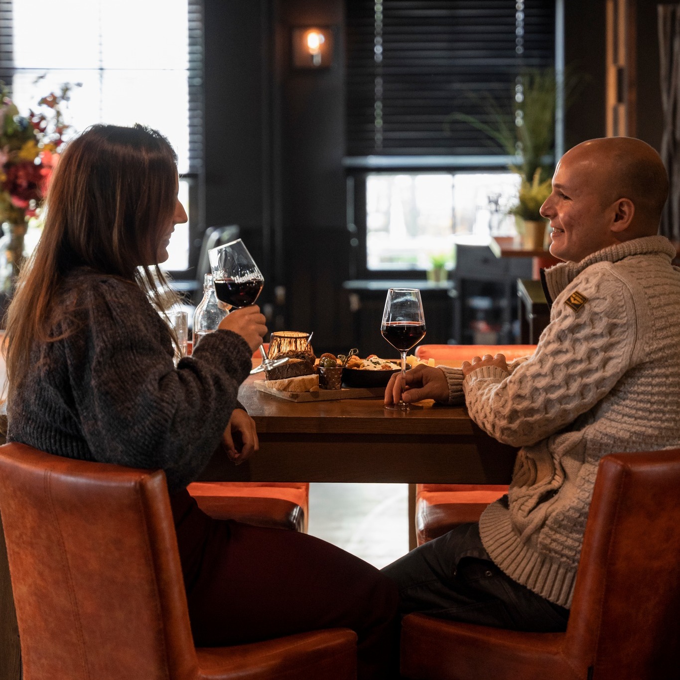 Even met z'n tweetjes nagenieten van de 'hectische' feestdagen die achter de rug zijn? Kom dan gezellig langs zodat wij je in de watten kunnen leggen. ๐ท
#houteveen #hooglanderveen #nagenieten #borrel #vathorst #amersfoort