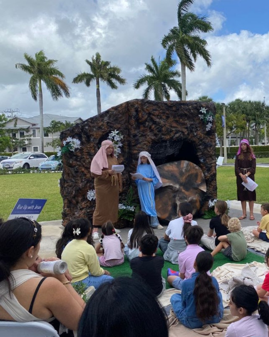 Our Divine Savior Church campuses recently hosted Easter events that brought families together and planted gospel seeds.
🌿 In Doral, Rise Up With Jesus welcomed 245 guests for a day of Christ-centered fun—complete with music, crafts, games, and a butterfly release!
🐣 In Sienna, 182 guests joined our Easter Egg Hunt, where church and academy families connected in joyful service and gospel hope.
We thank God for these opportunities to serve, connect, and share the message of Jesus' resurrection!
#DivineSaviorMinistries #Throwback #ChristCentered #EasterEvents #FaithInAction #GospelSeeds #DSChurch #DSAcademy #ToGodBeTheGlory