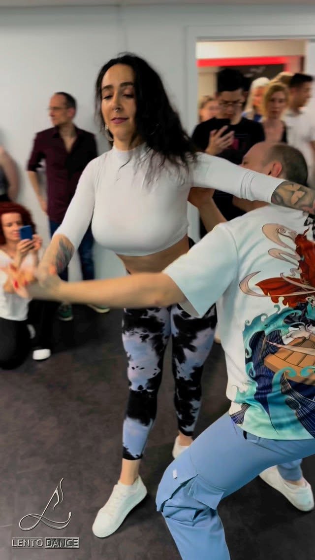 ⭐️ BACHATA SENSUAL WITH LAURENZ & OLGA ⭐️
⏩️ EVERY MONDAY 18:00-21:00 (BEGINNER & IMPROVER LEVEL)
⏩️ EVERY WEDNESDAY 18:00-20:00 (INTERMEDIATE LEVEL)
ℹ️ NO REGISTRATION / PAY PER CLASS
📍 LENTO DANCE STUDIO