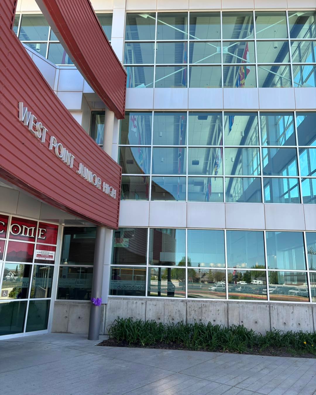 Nothing makes kids more excited on a Friday than a reminder that once you graduate you can always go to more school!
Happy college and career week westpointjuniorhigh!
www.northernutahphotobooths.com
____________________________________
#photobooth #nupb #northernutahphotobooth #wedding #party #corporateevents #custombuilt #followme #love #happy #photooftheday #photoboothforrent #photoboothforsale #instagood #cool #fun #bestoftheday #work #dance #photoboothlife #360booth #videobooth
#sweet16 #college #friday #schoolevent