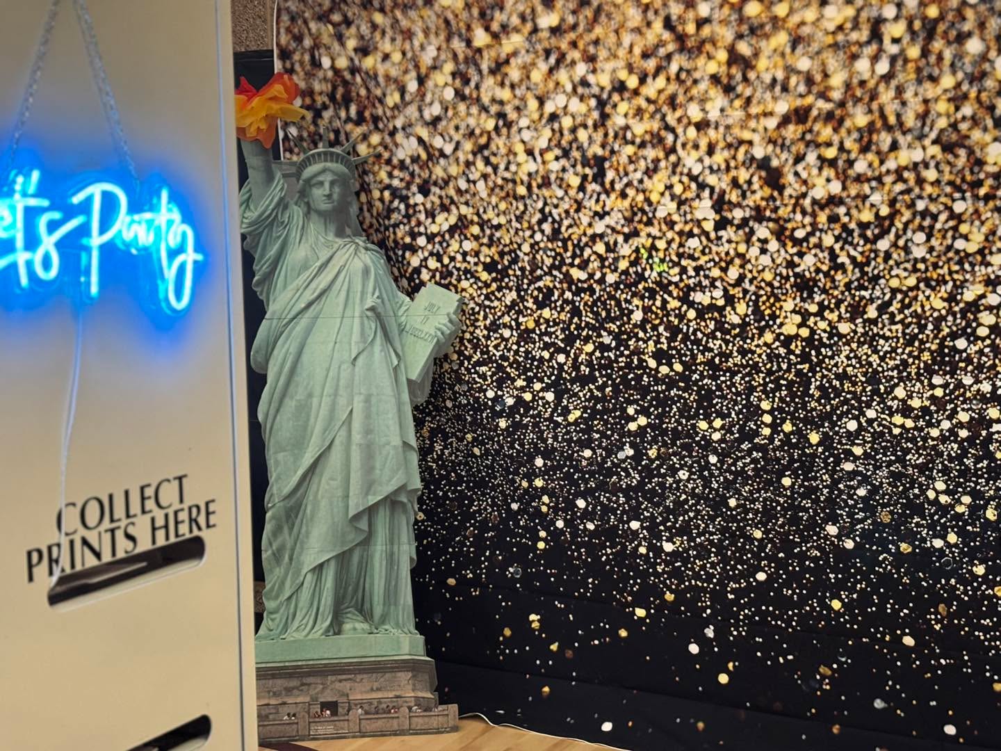 Had a great time spending a “Night in New York” with westpointjuniorhigh last night. Thanks for letting us help make your dance awesome!
www.northernutahphotobooths.com
____________________________________
#photobooth #nupb #northernutahphotobooth #wedding #party #corporateevents #custombuilt #followme #love #happy #photooftheday #photoboothforrent #photoboothforsale #instagood #cool #fun #bestoftheday #work #dance #photoboothlife #360booth #videobooth
#sweet16 #nyc