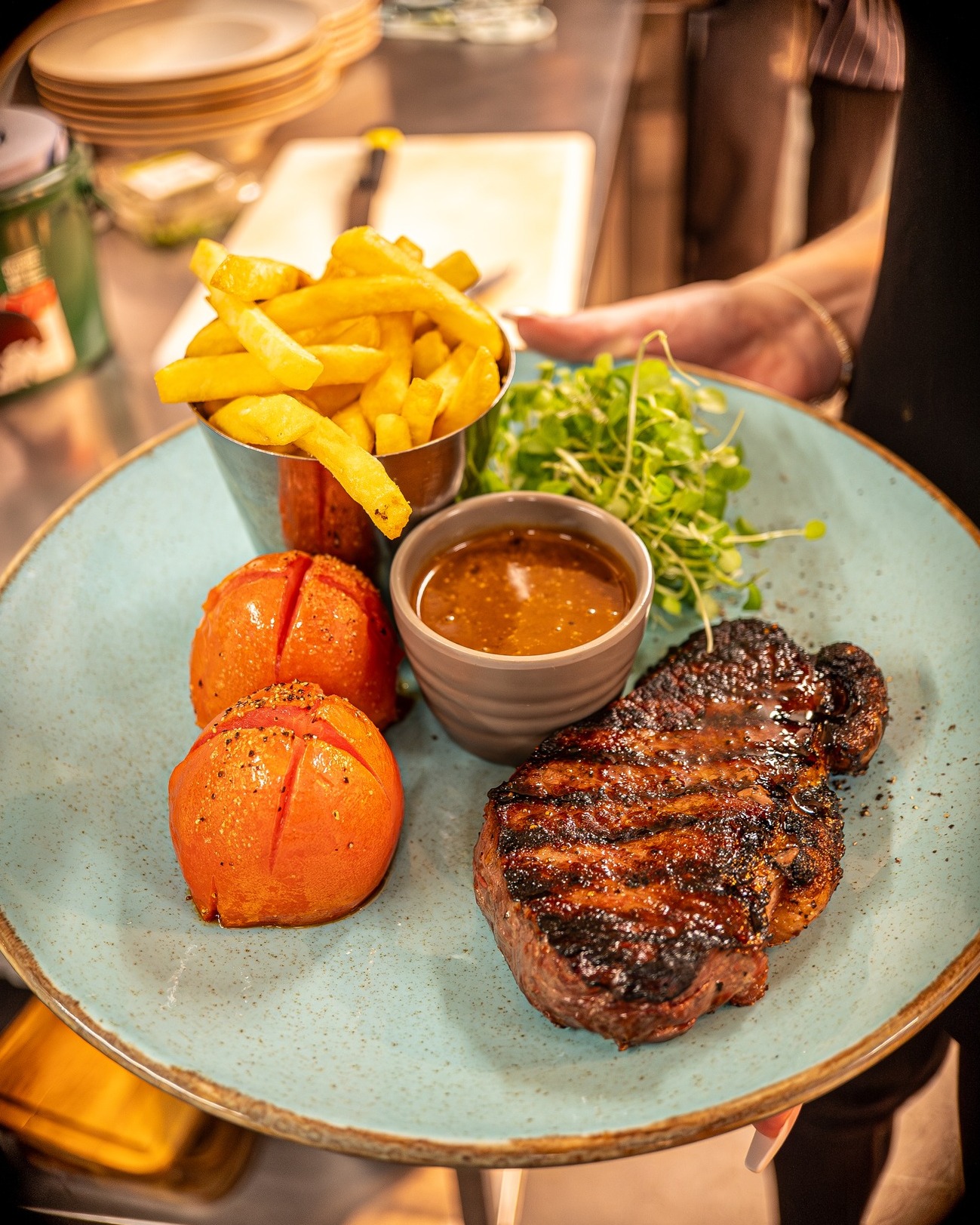 Grill night is here!
Join us this evening for your weekend steak fix – from juicy sirloins to our popular pork tomahawk chop, it’s the best way to start your weekend.
Book now at themalthousepub.co.uk
Or call us on 01794 337777