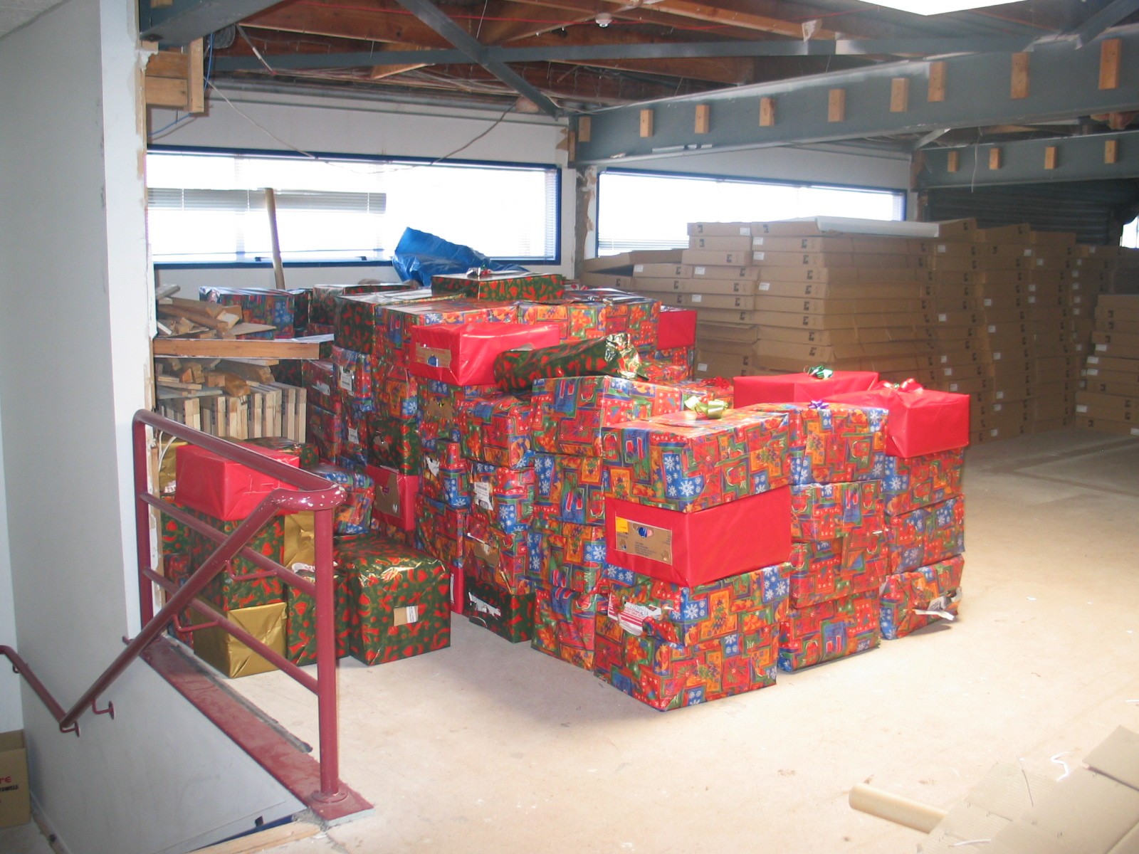 Ever wondered how Christmas Box began?
It wasn’t a grand plan.
No warehouse. No logistics team.
Just a few people with big hearts, and a simple idea: help families in need at Christmas.
25 years ago, we packed food into boxes, wrapped them up, and delivered them to a handful of homes — hoping it would bring a little relief, even if just for one day.
We never imagined that small act would spark something bigger than we could have dreamed.
Today, Christmas Box has supported over 1.2 million people across Aotearoa and the Cook Islands.
And while we’ve grown, the heart of it remains the same: To bring practical help and hope to families who need it most.
🎉 25 years is a milestone 🎉
But for us? It’s just the beginning.
The need is still growing — and so is the community behind Christmas Box. We’re always looking for more hearts and hands.
Here’s a look back at where it all began: photos from our very first packing day!
Humble beginnings. Real impact. 🌻
_________________________________________
Christmas Box is a registered charity and community initiative bringing help and hope to families in need across New Zealand and the Cook Islands. Since 2001, we’ve delivered over 250,000 food boxes, impacting 1.2 million lives. Together with businesses, volunteers, and partners, we make Christmas brighter for thousands. Join us in giving back!
Message our Partnership Lead Michelle Noma for more information.
