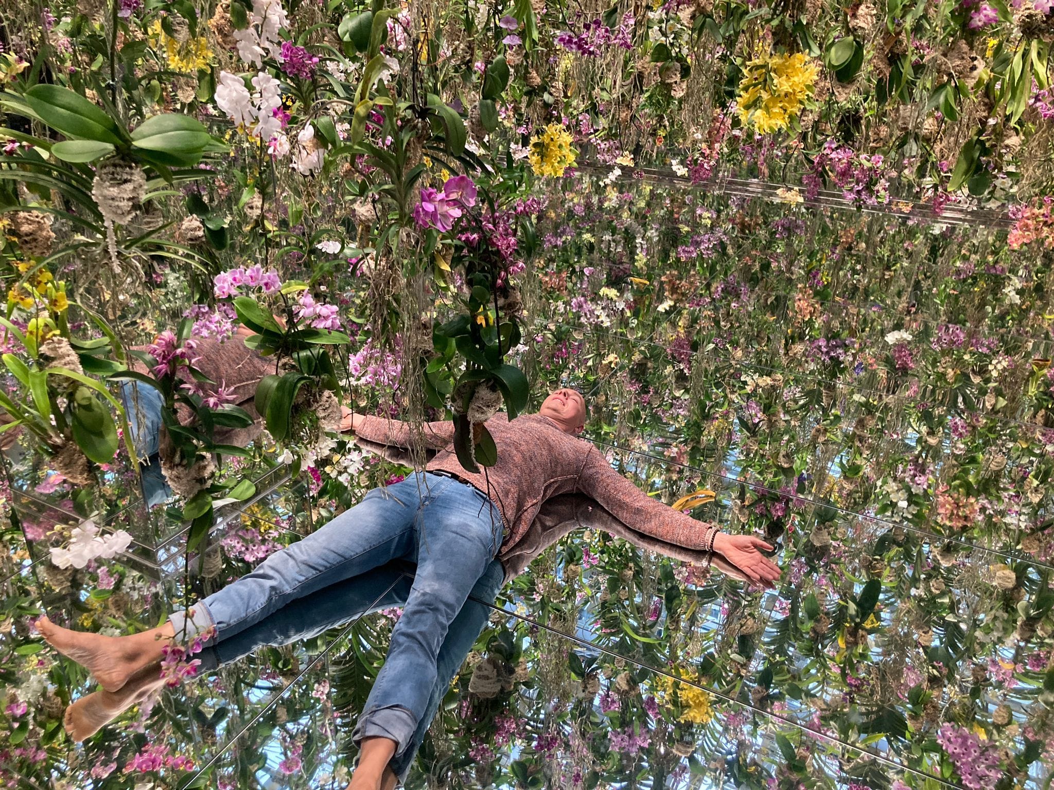 Shavasana (Endentspannung) in einem Blumenmeer.
Euch wunderbar entspannte Feiertage im hier und jetzt.
#yoga #hatha #hathayoga #ashtanga #ashtangayoga #ashtangalove #yogaliebe #mindful #mindfulness #yogateachwr #yogi #yogaboy #fitness #instafit #yogapic #yogapicture #asana #yogaposition #iinstafit #fitness #instayoga #yogaeveryday #yogaeverywhere #yogaever #yogaasana #yogadeutschland
#happyeaster #froheostern #ostern #shavasana #entspannung