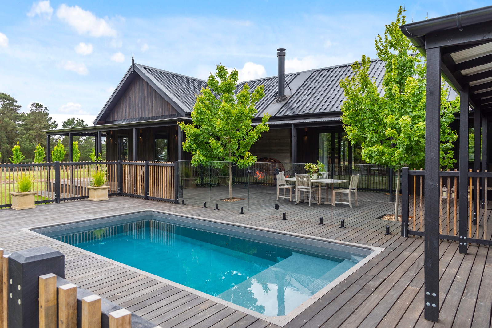 🏡✨ Exciting Throwback! ✨🏡
A few years ago, we had the privilege of installing this stunning @colorbondsteel roof on a beautiful new home and barn in Gisborne. Using Kliplok profile, in the stunning bold colour Night Sky.
It's not often that we receive fantastic pictures of new builds alongside their finished landscapes, but take a look at these! A big thank you to our amazing clients for sharing them.
We also want to give a special shoutout to the builder @mrbennett_propertyprojects for their exceptional work on this project! It’s wonderful to see this job featured on Lux Listings, showcasing the quality and craftsmanship that went into it.
Scroll through the photos and share your thoughts with us! 🌟
#Colorbond #Roofing #Gisborne #HomeRenovation #LuxListings #NightSky #Kliplok #BuilderCredit