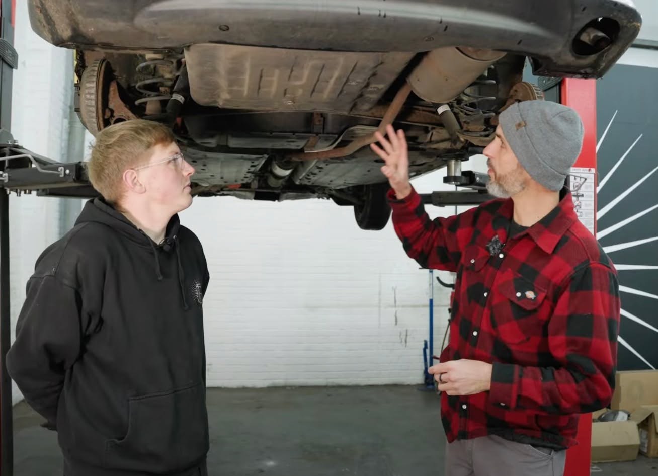 🔧 We’re on @thelatebrakeshow ! 🎥�
@jonnycarpervert brought his 330,000-mile Honda Insight in for some serious love… and we were proud to be part of the journey.
We teamed up with our mate @theblastsmith to bring this hybrid icon back to its best—with dry ice blasting and a suspension upgrade.
Massive thanks to Jonny and the crew for the feature!
📺 Watch the full vid now:�“1 Year of Mods on My Rare Honda Insight”👉 Watch via the link in our bio!
.
.
.
.
📍 Warwick, UK�🔗 thelostsocket.com
#TheLostSocket�#TheLateBrakeShow�#HondaInsight�#HybridMods�#DryIceBlasting�#ClassicHonda�#Insight330k�#VTEC�#TheBlastsmith�#CarRestoration�#Warwick�#HybridHeroes�#ModLife #honda