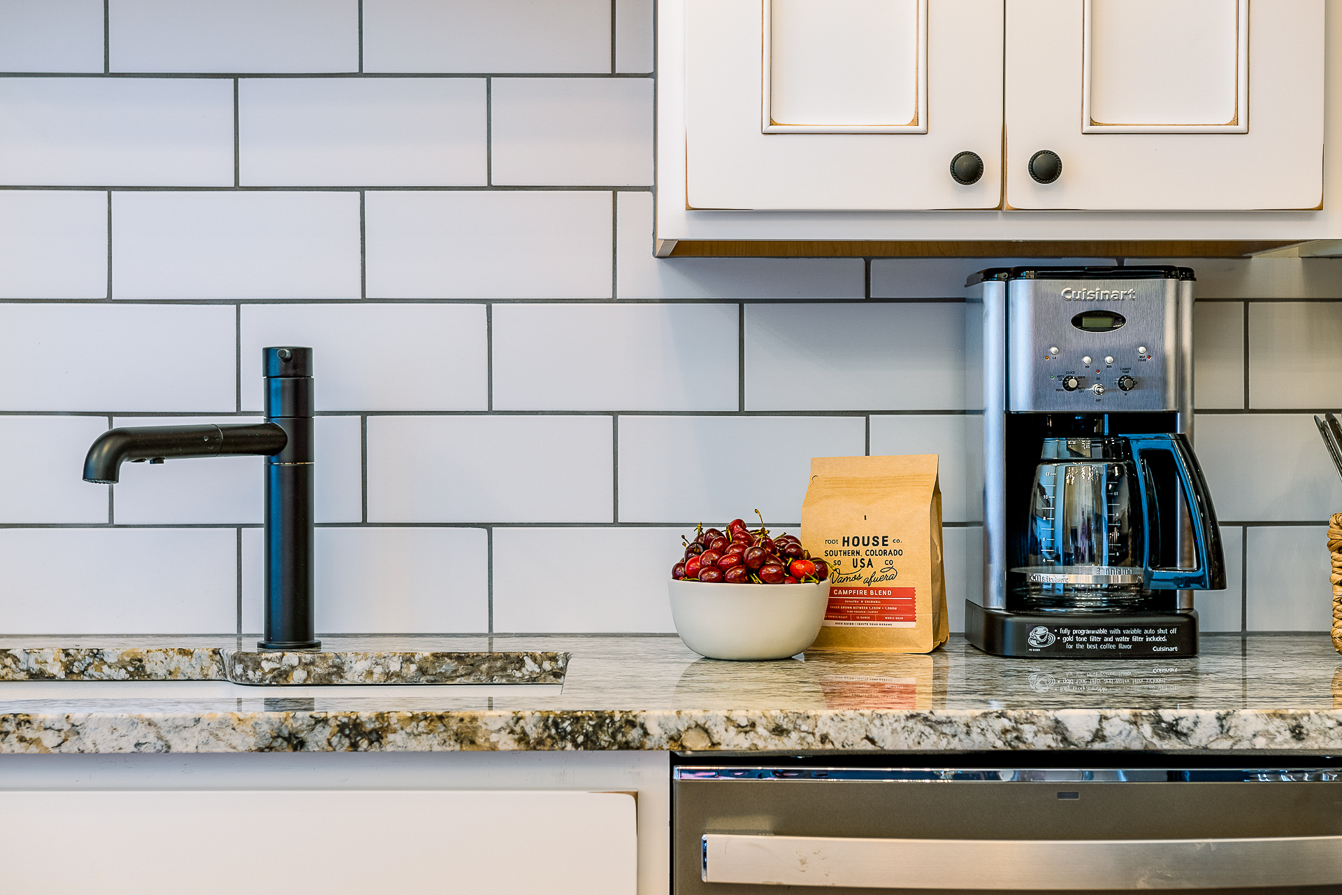 Another example of white tones looking good! Located in a historic building in downtown Pagosa Springs, @rootdesignco did an awesome job with this space!
.
.
#interiordesign #designideas #renovation #homedesign #homedecor #joncahillphoto #production #marketing #coloradolife #coloradohomes #bts #beforeandafter