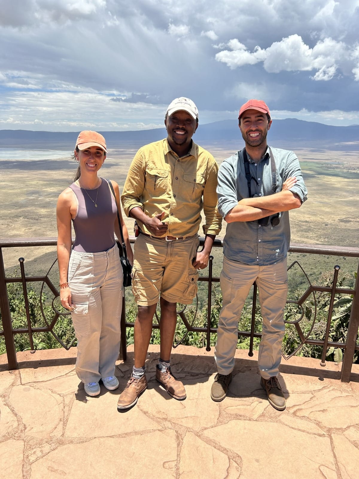 Ngorongoro Crater behind our endless smiles.
Always smile 😁😁😁
#ngorongorocrater #traveldiary #travelph #travelwithme #travelworld #travel #naturelovers #animal #wildlife #life #animalkingdom #conservation #natgeo #safari #sirinisafaris