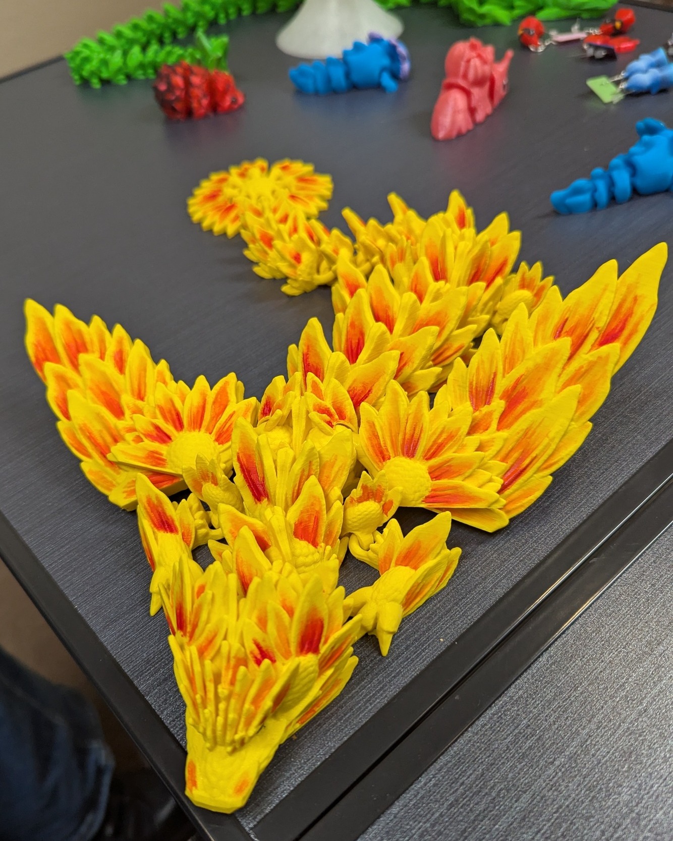 We are excited for 🌸 New Mischief Creations 🌸 @new_mischief_creations to be back at the Market again this year! They hand paint all of their 3D printed animals, dragons and fidgets. Make sure to stop by their booth and check out all the mischievous creatures!
#creekside #creeksidegreenhouses #creeksidegreenhousesmn