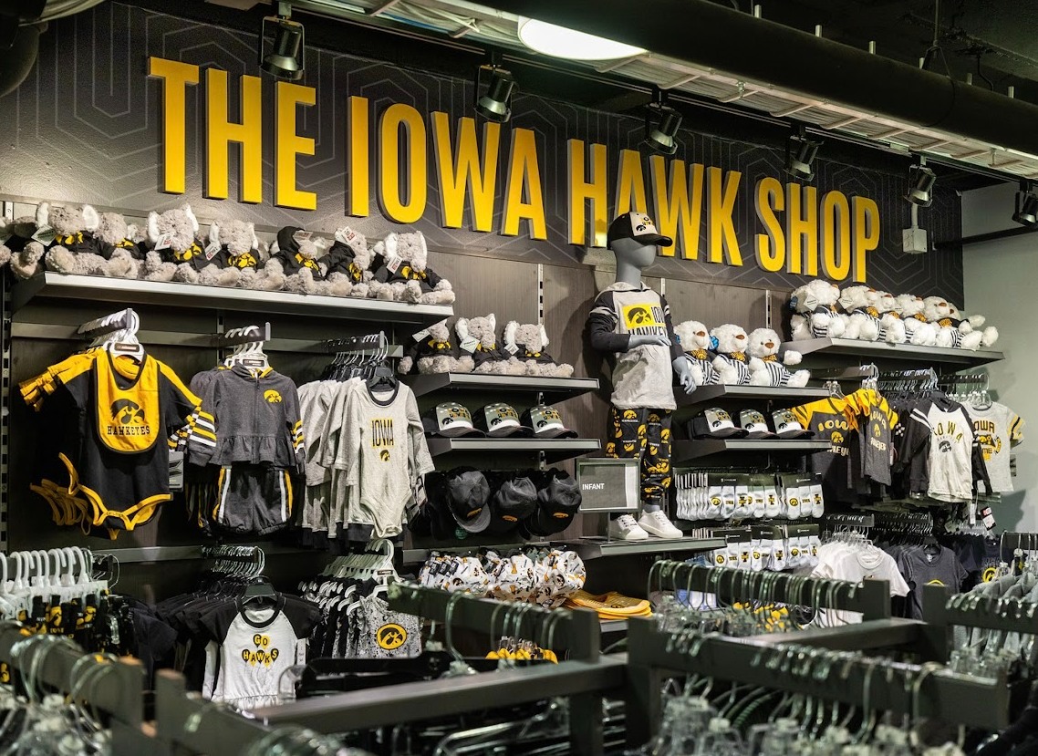 Flashback Feature: University of Iowa Commercial Remodel 🖤💛
A few years ago, we had the honor of helping bring new life to the heart of Hawkeye country — the Iowa Memorial Union. From bold Hawkeye colors to long-lasting finishes, this project was all about delivering clean, modern interiors that reflect the spirit of the Iowa Hawkeyes.
Whether it’s retail, dining, education, or campus spaces — Henry’s Painting & Contracting delivers precision, durability, and pride in every project.
#GoHawks #IowaHawkeyes #UniversityOfIowa #HawkeyePride #CommercialPainting #CampusRenovation #RetailPainting #CoralvillePainter #IowaCityContractor #IowaHawkShop #FlashbackProject #HenrysPainting