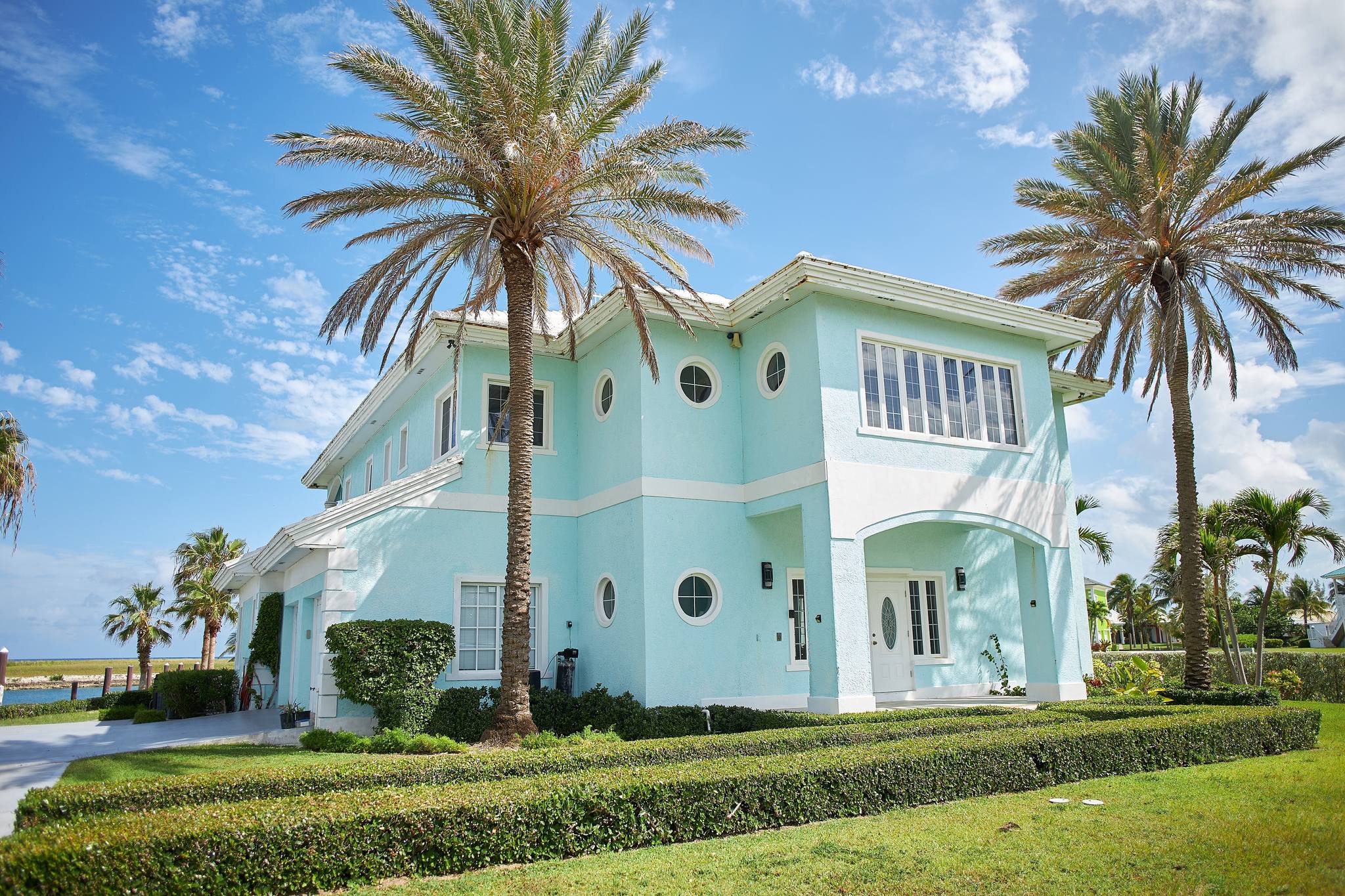 We just had a cancellation for July 4th weekend at Casa Malaya!
4 bedroom with pool and private dock at OBB.
Whoever calls me first gets it! Jennifer
https://www.grandbahamavillarentals.com/casa-malaya