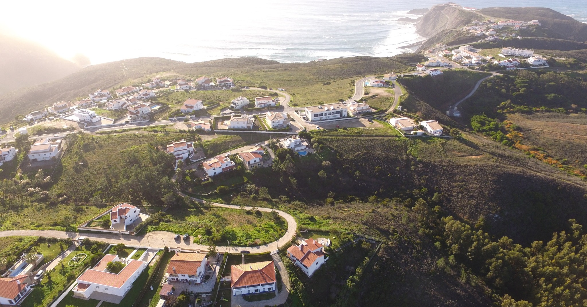 Hallo Zusammen,
Wir suchen noch ein Paar oder eine Person die das Housekeeping von unserem Surf-/ Guesthouse in Arrifana (S/W Portugal) für die kommende Saison (Mai – Oktober 2025) übernehmen möchte. Wir bieten eine Unterkunft und Lohn an.
Bei Interesse gerne per PM bei mir melden.
Wir freuen uns von euch zu hören.
Hello everyone,
We are looking for a couple or a person who would like to take over the housekeeping of our surf/guesthouse in Arrifana (S/W Portugal) for the coming season (May - October 2025). We offer accommodation and salary.
If you are interested, please contact me via PM.
We look forward to hearing from you.