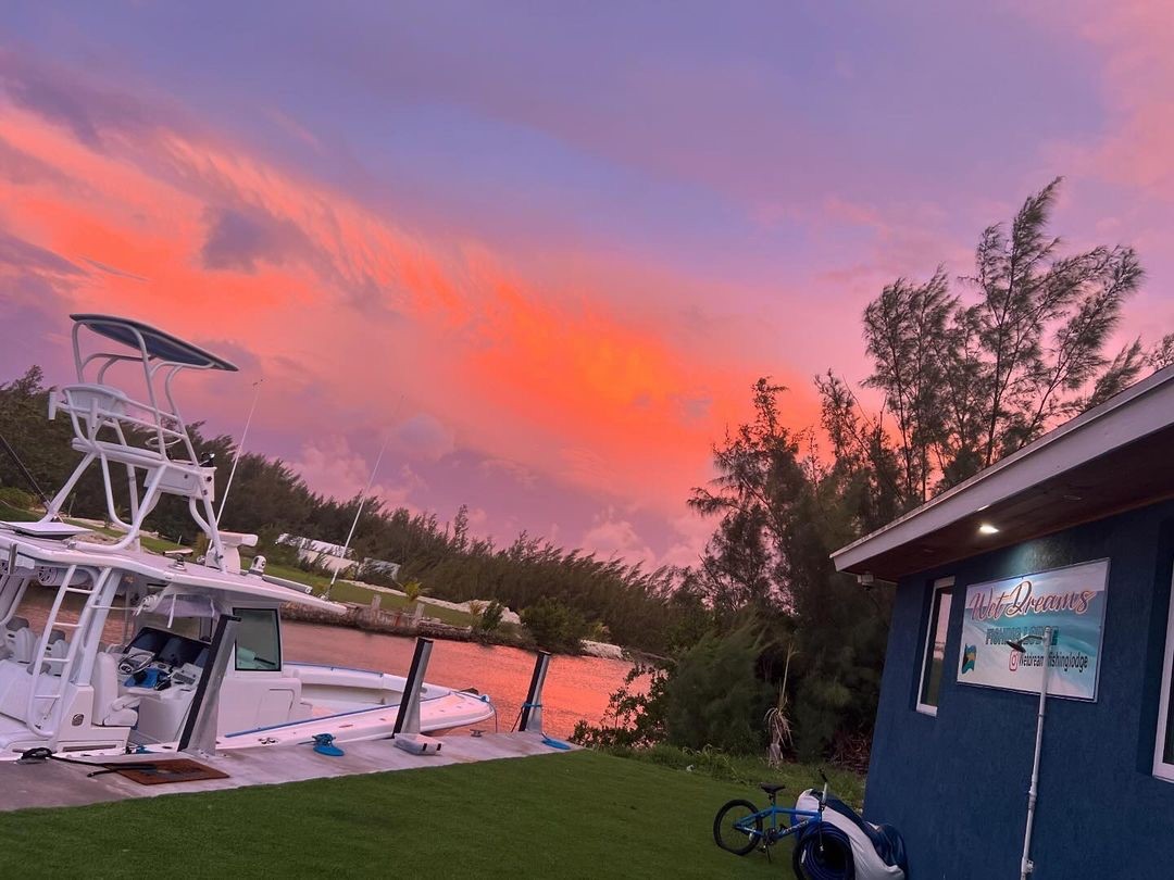 We have one rental with a boat dock left for Labor Day Weekend - Wet Dreams Cottage in Bootle Bay. New, 4 bedroom house - getting rave reviews from our guests so far.
4 bedroom with pool - $900 per night + dockage.
First to contact me, gets it! Call or email jennifer@grandbahamavillarentals.com.
#westendbahamas #bahamasrentals