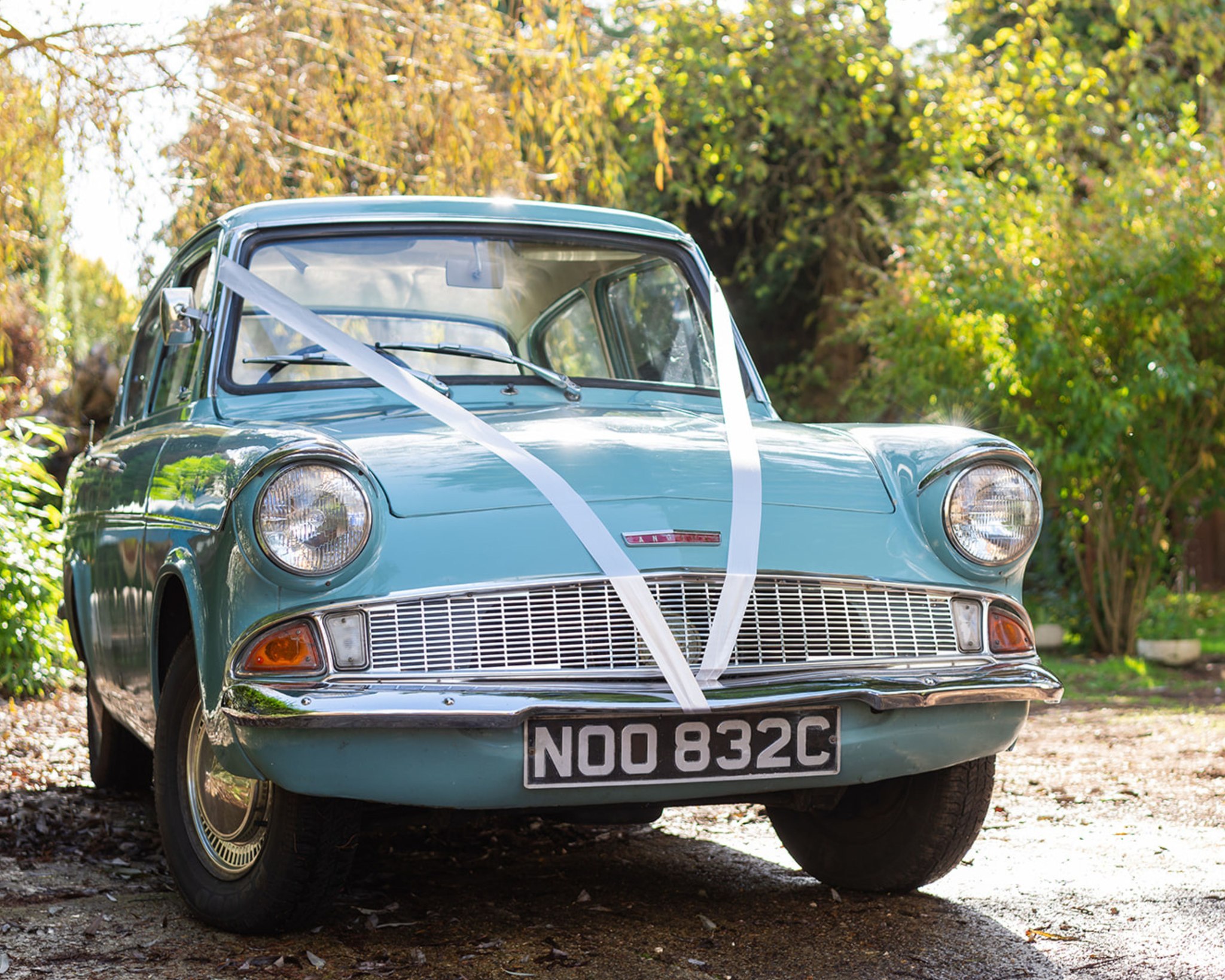 Sometimes the perfect wedding car comes with a touch of magic ⚡️
This stunning 1960s Ford Anglia Deluxe wasn't just George & Rebecka's elegant transport - it was a brilliant nod to the wizarding world that inspired their day! While this beauty can't fly (that we know of 😉), it brought just as much charm as its magical counterpart from the Chamber of Secrets.
Swipe to see how this classic car added a perfect vintage touch to their Harry Potter themed celebrations. Who else spots the connection to the Weasleys' beloved enchanted vehicle?
#hampshirewedding #weddingcar #vintageweddingcar #fordanglia #harrypotterwedding #hampshireweddingphotographer #southamptonweddings #winchesterwedding #vintagewedding #classiccar #magicalwedding #weddingphotographyhampshire #hampshirebride