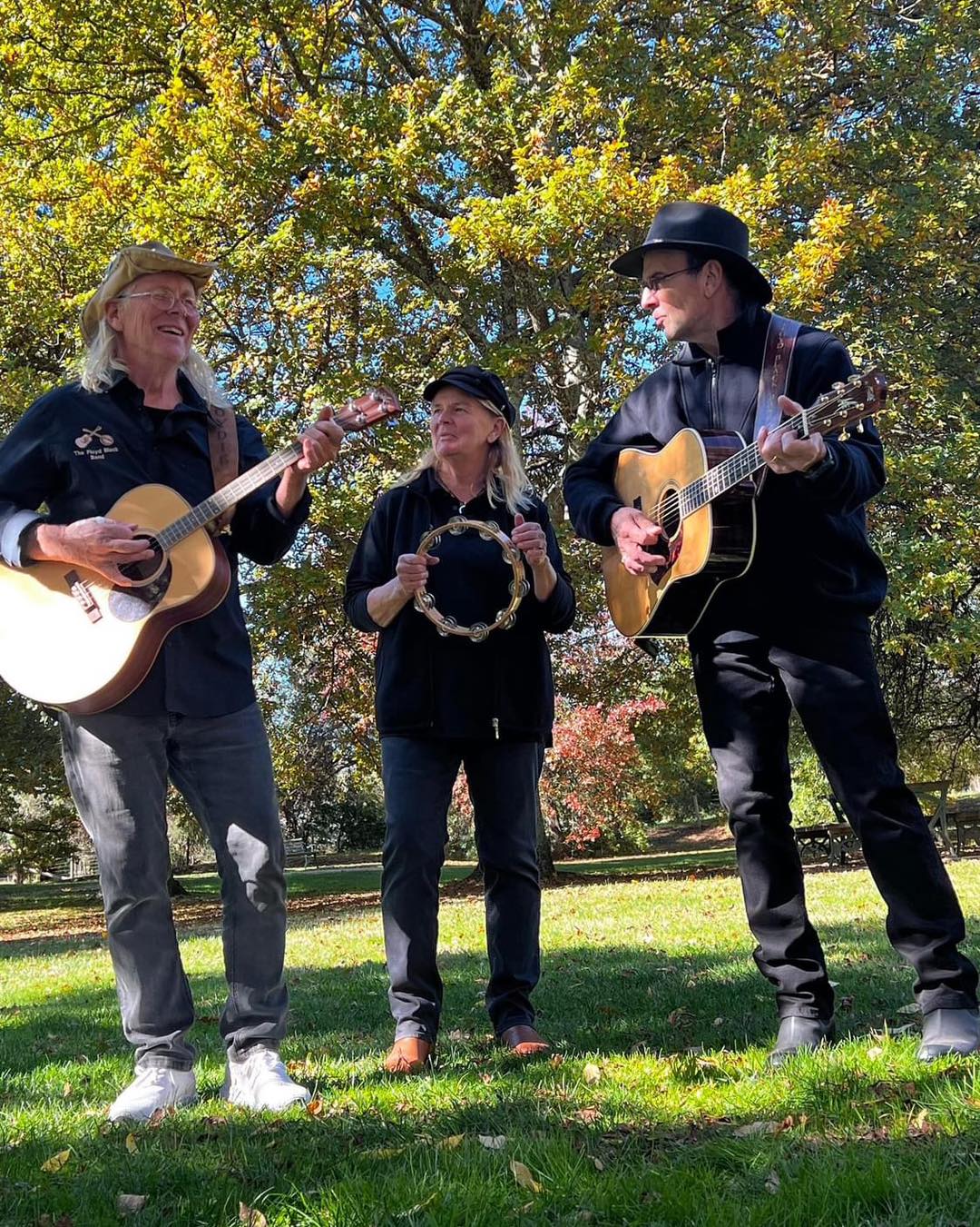 FORECAST THIS WEEKEND =FUN
Budburst 2024 Festival Fun
Food = The Yumpling Truck
Music = The Floyd Black Band
@ Double Oaks Estate
Live music
Wine, Beer, Cider
Menu:
All types of Dumplings
Beef fried noodles
Teriyaki Chicken
Japanese Curry Chicken
Fried Rice
Amazing Wine, Food, and Live Music
(Beer and Cider available)
Child friendly
Budburst 2024
Nov 16 & 17
10am - 5pm
#macedonrangesnaturallycool #melbourneweekends #macedonranges #weekendsinmelbourne #lancefield #macedonrangeswine #sunbury #kyneton #gisborne #woodend #visitmacedonranges #daylesfordmacedonlife #daylesford #budburst #budburst2024 #cellardoor #macedonrangessc