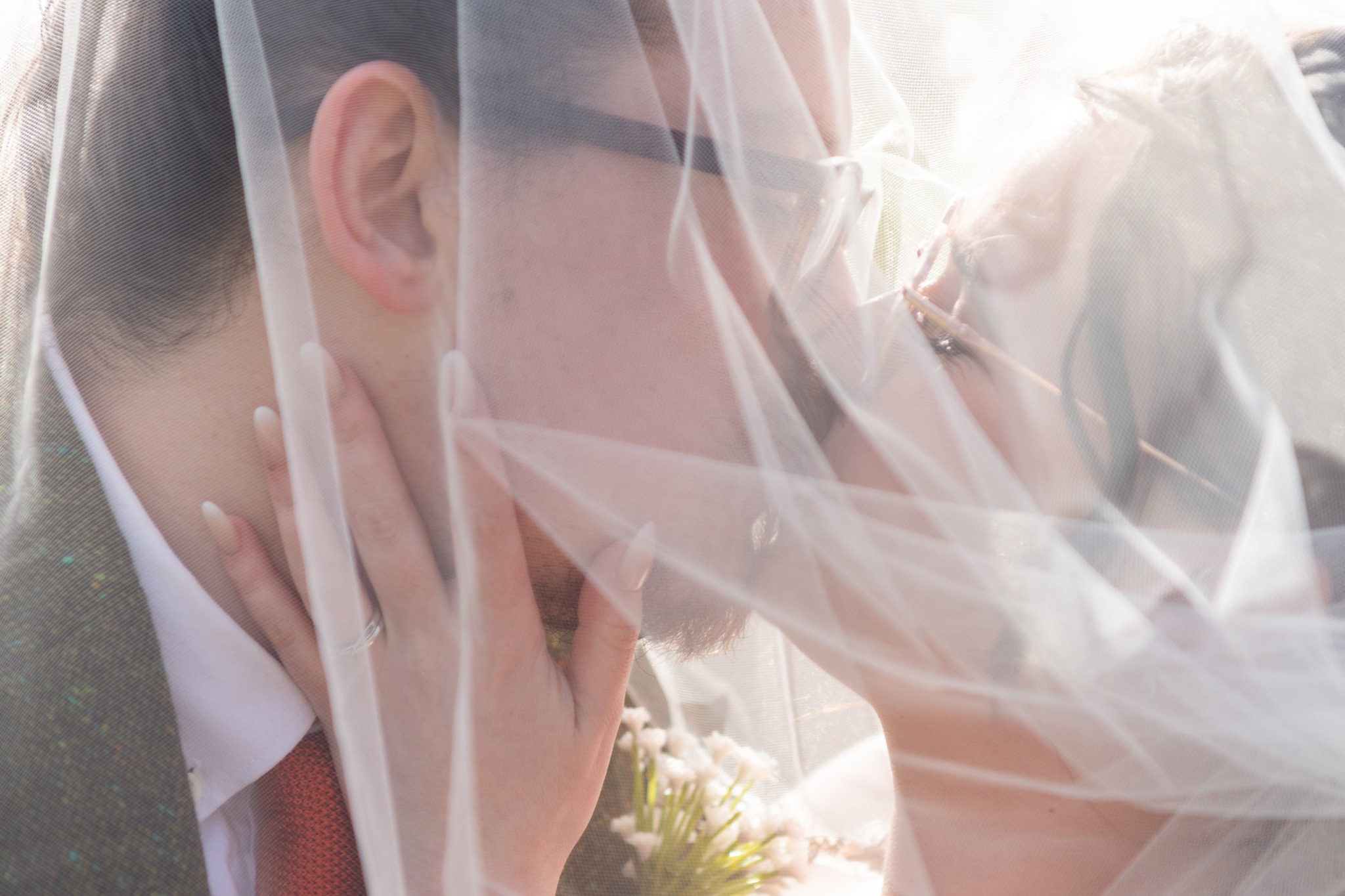 Just spent the most magical Saturday capturing Wez & Bek's special day at Skylark Golf & Country Club, and we couldn't wait to share a few sneak peeks! 📸✨
Venue: @weddingsatskylark
Photographer: @robinsonroadphotography
Celebrant: @mandimurfittcebrant
Suit: @peterchristianoutfitters
Cake: @pastrycorneruk
Makeup artist: @_beautyhq
@wezleymoore @bekahriddell
#WildlyInLove #WeddingPhotography #SylarkGolfClub #HampshireWedding #JustMarried #WeddingDay #NaturalWeddingPhotography #CandidMoments #AwardWinningPhotographers #RobinsonRoadPhotography
