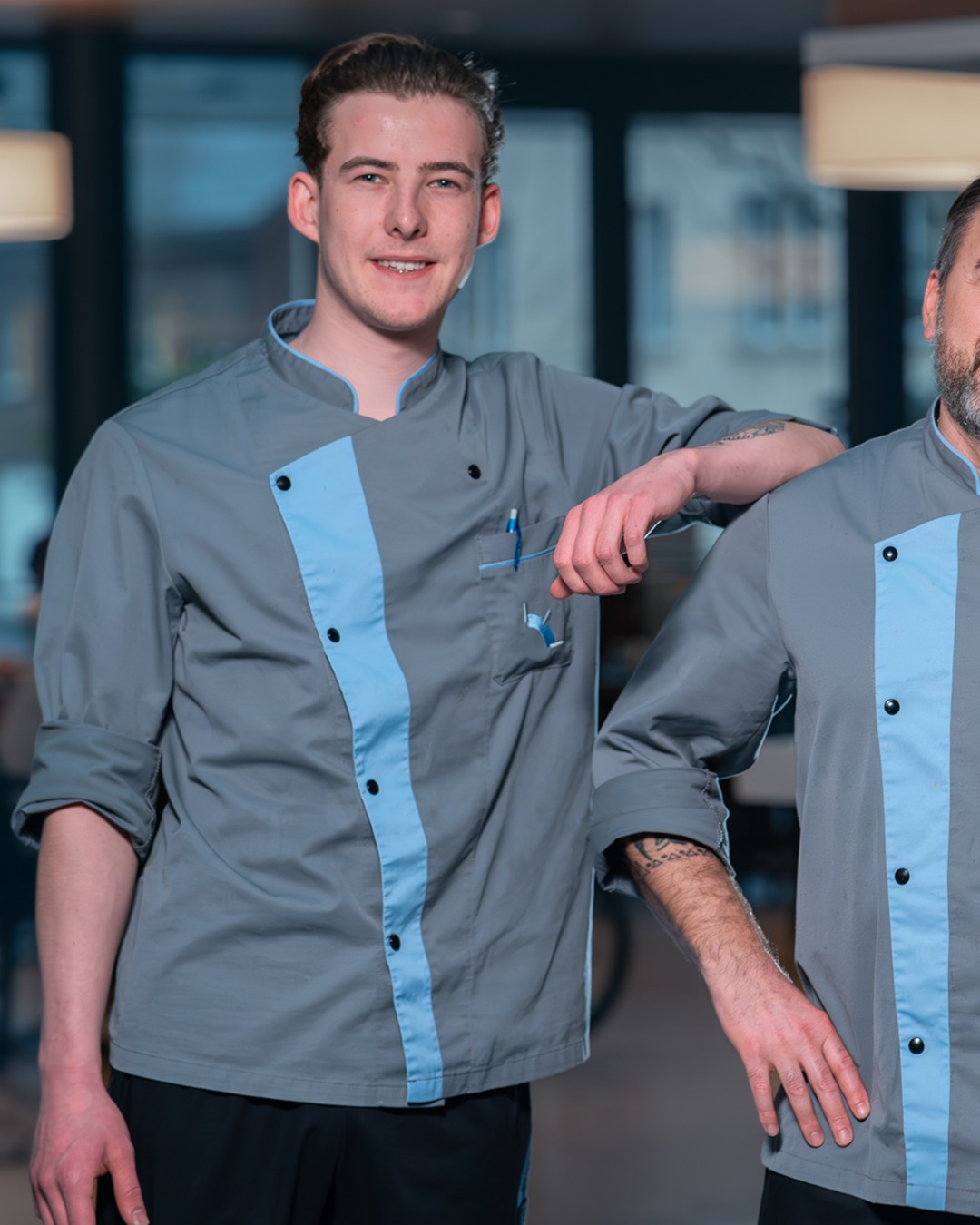 Unsere Küchencrew sorgt täglich dafür, dass bei uns nicht nur warm serviert wird, sondern auch mit Herz. 👨🍳
#alterszentrum #oberemuehle #lenzburg