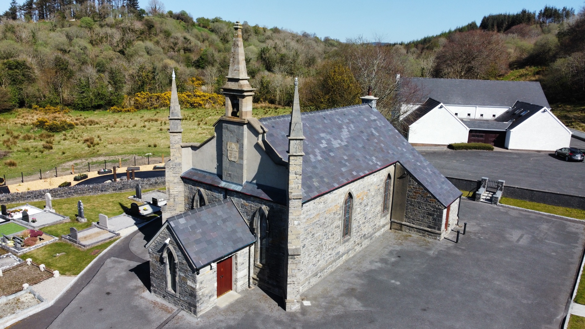 Due to damp ingress over the nave of Laghey Parish Church and the deterioration of the 1970’s man-made slates, work was carried out on the roof which included repair to roof timbers and lead flashings. The man-made slates were replaced with reclaimed Bangor Blue slates which matched roofs of the porch and chancel, returning the colour and texture to this significant community building in the heart of Laghey.
#conservation #conservationrestoration #donegal
#wildatlanticway