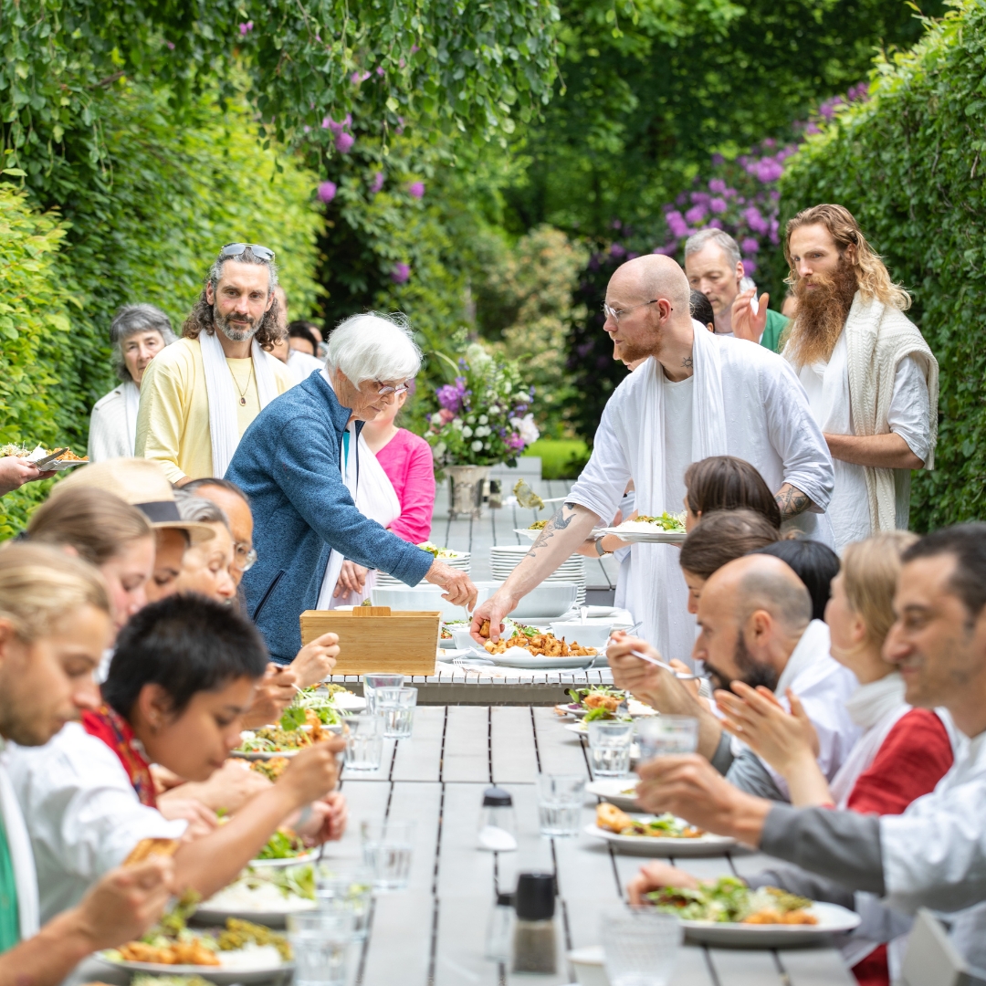 "To me, Divinya means coming home – coming home to myself and finding a world where my soul feels at peace. A true blessing that life can be lived in such a beautiful togetherness of love, beauty and profoundness. Divinya shows me that living in a nurturing environment – where the core is to share and care for each other impersonally – is the very foundation of a divine life."
– Levi, Pilgrim in Divinya
#pilgrimage #communityliving #spirituality #newparadigm #consciousnessshift #divinya