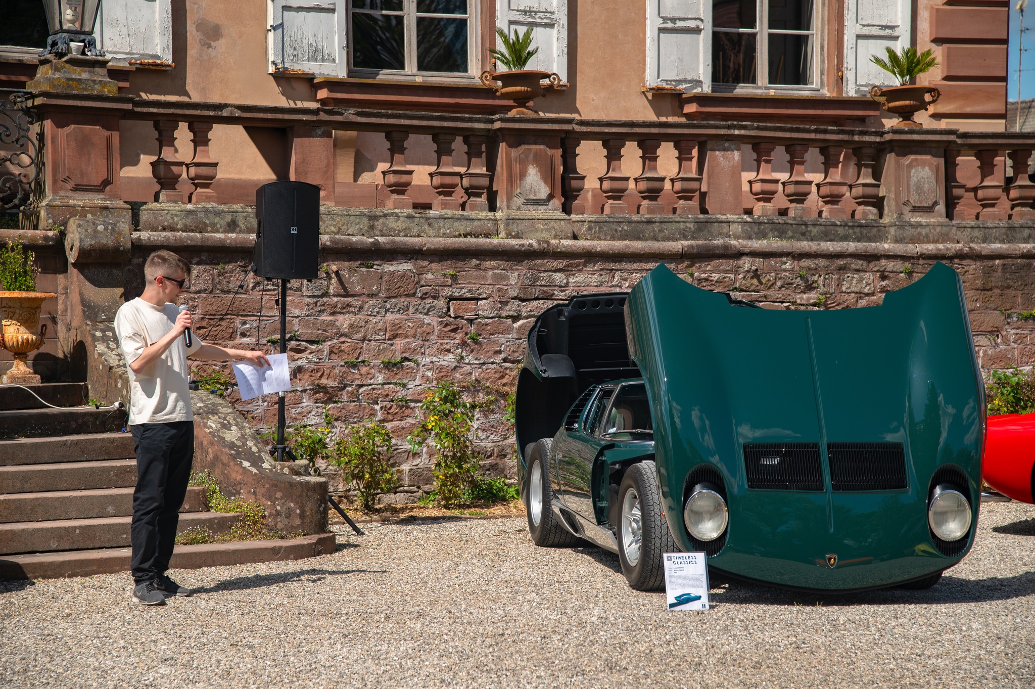 Concours d'élégance - Gagnante de la classe Meilleure Configuration : Lamborghini Miura P400 S #4021
Cette exceptionnelle Miura S a attiré l'oeil de tous les participants grâce à sa teinte Verde Acrilico et son intérieur vert assorti conforme à l'origine ! Une combinaison de couleur quasiment inédite.
📸 @allan_photography8
www.timelessclassics.fr
#TimelessClassics #Merci #VoituresDeCollection #PassionAuto #CarCulture #Classiccar #Event #Evenement #Privé #EvenementPrive #Alsace #BasRhin