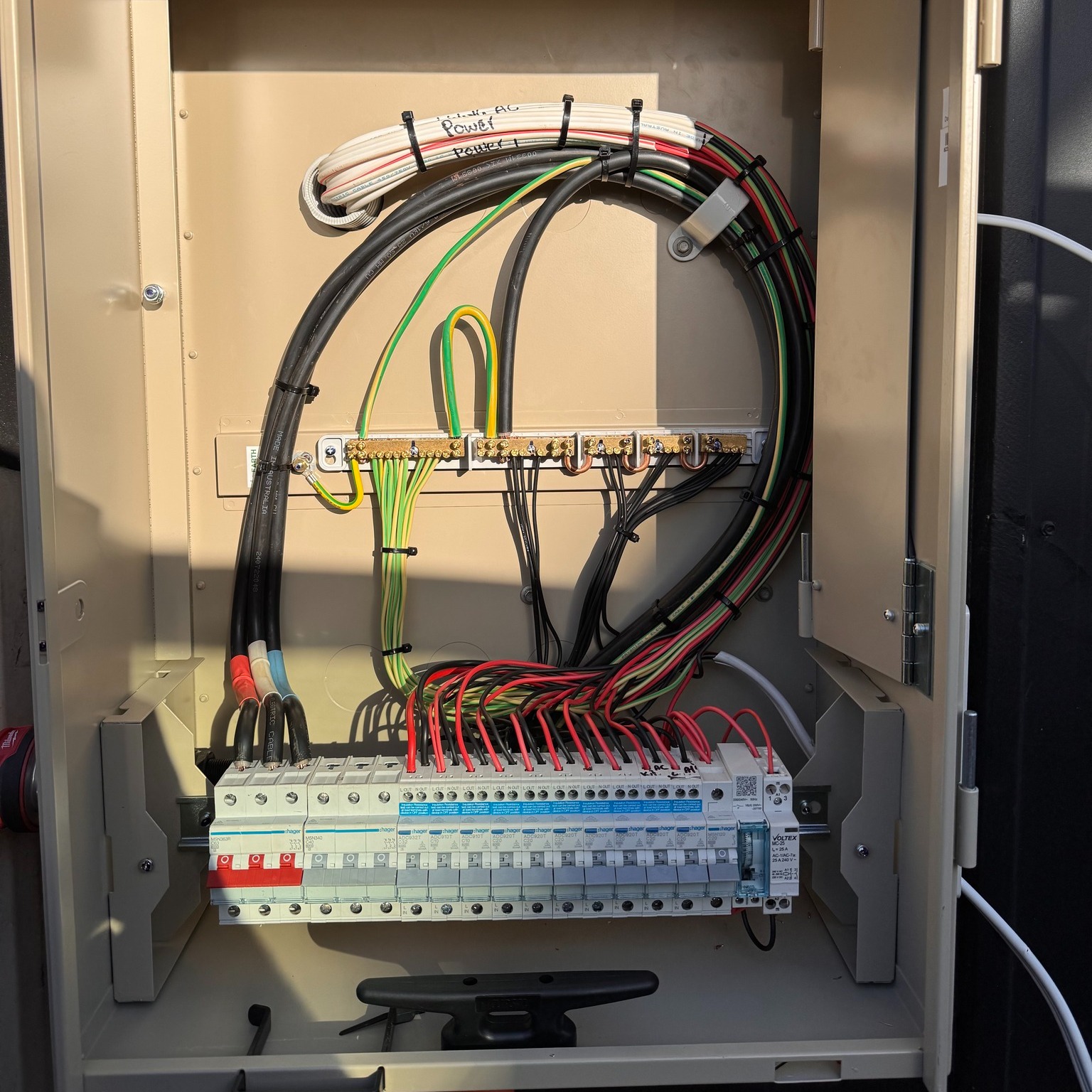 Cheeky Before and After Switchboard Upgrade ⚡️
Out with the old — in with the safe.
A modern switchboard protects your home from:
✅ Overloads
✅ Short circuits
✅ Fire risk
✅ Power surges
💡 If your board still has ceramic fuses or looks like a spaghetti mess… it’s time to upgrade.
📍Servicing homes and businesses across the Northern Rivers
📞 Book a safety check with our licensed team today! 02 6680 4173