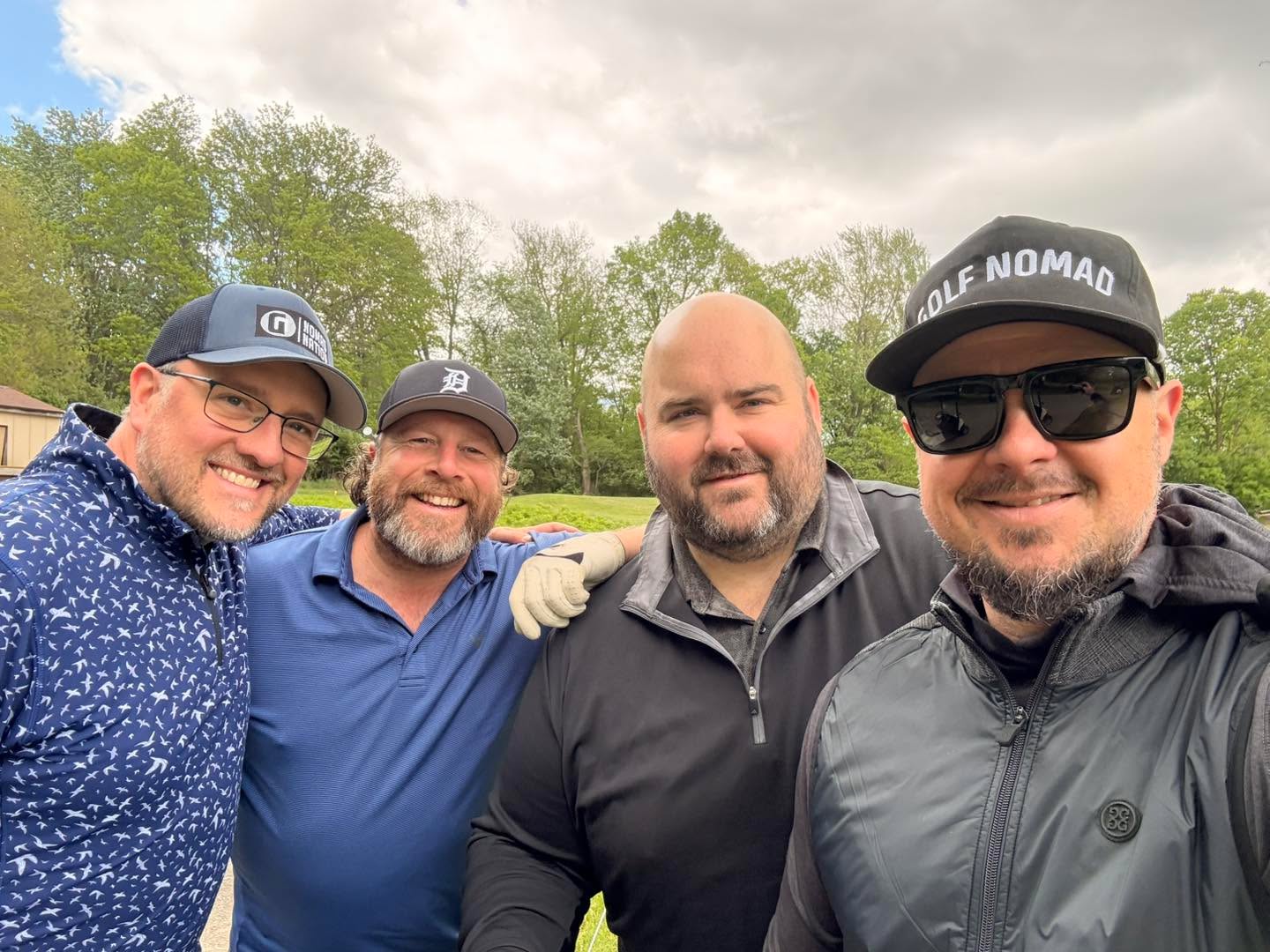 Just another squad out here enjoying that #golflife #scramble #golfer #midwest #course #golflifestlye #smallbusinesses #golfswing #golffashion #golfbabes #pga #hoodie #shirt #social #golf #hat #golflife #golfer #apparel #fashion #golfers #local #puttercoverswag #cover #puttercoverporn #collection #drop #pgatour #drip #puttercoveraddict #puttercover