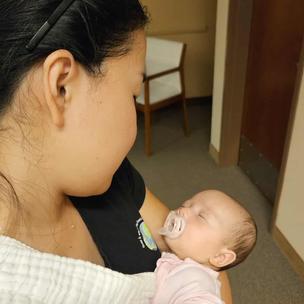 Thereâs something truly special about finding your villageâand thatâs exactly whatâs happening at our biweekly breastfeeding support group! đ
Join us for an hour filled with laughter, breastfeeding, shared stories, sometimes a few tears, and a whole lot of baby snuggles. From first-time moms to seasoned pros, everyone had something to give and something to gain. Whether it was tips on latching, words of encouragement, or simply a moment to sit and breathe, our goal is for every mom to leave feeling heard, supported, and uplifted.
These gatherings arenât just about breastfeedingâtheyâre about building confidence, creating community, and celebrating the beautiful (and sometimes messy!) journey of motherhood.
⨠Come for the support, stay for the friendships. Youâre not aloneâand you never have to be. đ Our next meeting will be Wednesday, May 28th at 11:00 am in Corona!
#BreastfeedingSupport #MomLife #NewMomJourney #MomCommunity #FedWithLove #YouGotThisMama #justnaturalbreastfeeding