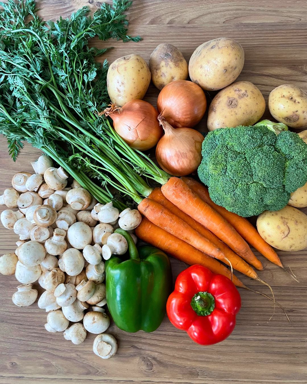 Have you seen our new Essentials Boxes? 🥦
Simple, fresh, and fuss-free, our Essentials Veg & Fruit Boxes are perfect for keeping your kitchen stocked with the everyday staples you actually use 🍎🥔
🧺 What’s inside?
The Veg Box – 6 classic veg like potatoes, broccoli & mushrooms
The Fruit Box – 7 tasty favourites like bananas, berries & apples
The Salad Box – everything you need for quick, healthy meals
✅ Fresh & seasonal
✅ Budget-friendly
✅ Ideal for smaller households
✅ Free delivery, one-off orders or flexible subscriptions available
Ready to make healthy eating simple again? Tap the link in bio to order yours today 💛
#FruitAndVegBox #CardiffDelivery #MotherHenEggs #SouthWalesFoodie #CardiffBusiness