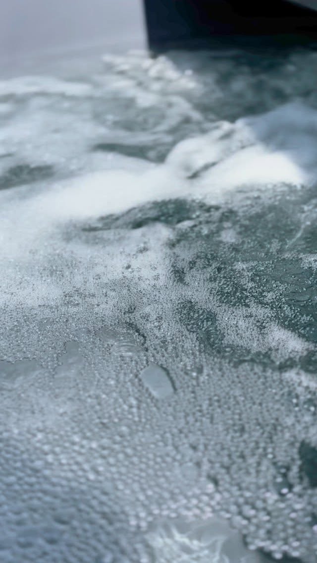 Sunday is for rest and recovery. Hot tub bathing improves circulation, eases muscle tension, and calms your mind.🪴
Burford Air 🫧
.
#cotswoldecotubs #woodfiredhottubs #sundayreset #selfcaresunday #wellnessjourney #hottubtime #relaxandrecharge #stressrelief #musclerecovery #bettersleep #hydrotherapy #mindbodybalance #healthyliving #ecofriendlylifestyle #sustainablewellness #natureandwellness