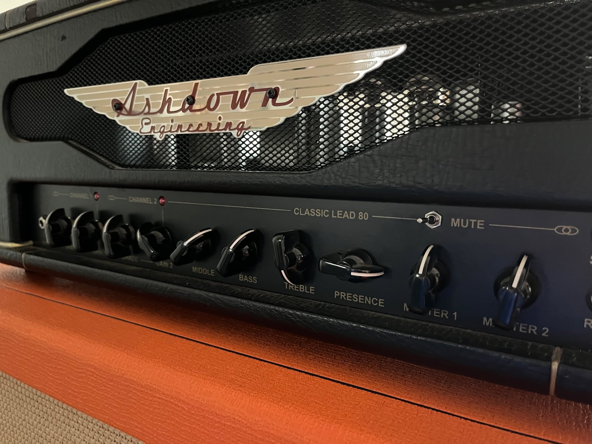 Meet the Ashdown/Hayden Classic Lead 80 - British, moody, and full of glorious tone.
Handwired. Dual channel. Slightly intimidating (in a good way).
Used by rock royalty, and now sitting pretty in our studio. Come give it a whirl.
See our new blog post on our LinkTree above!
#AmySnobbery #Ashdownvibes #GuitarNerdsUnite #EastLothianMusic #MushroomsStudios #FentonBarns #BritishBuiltBeast