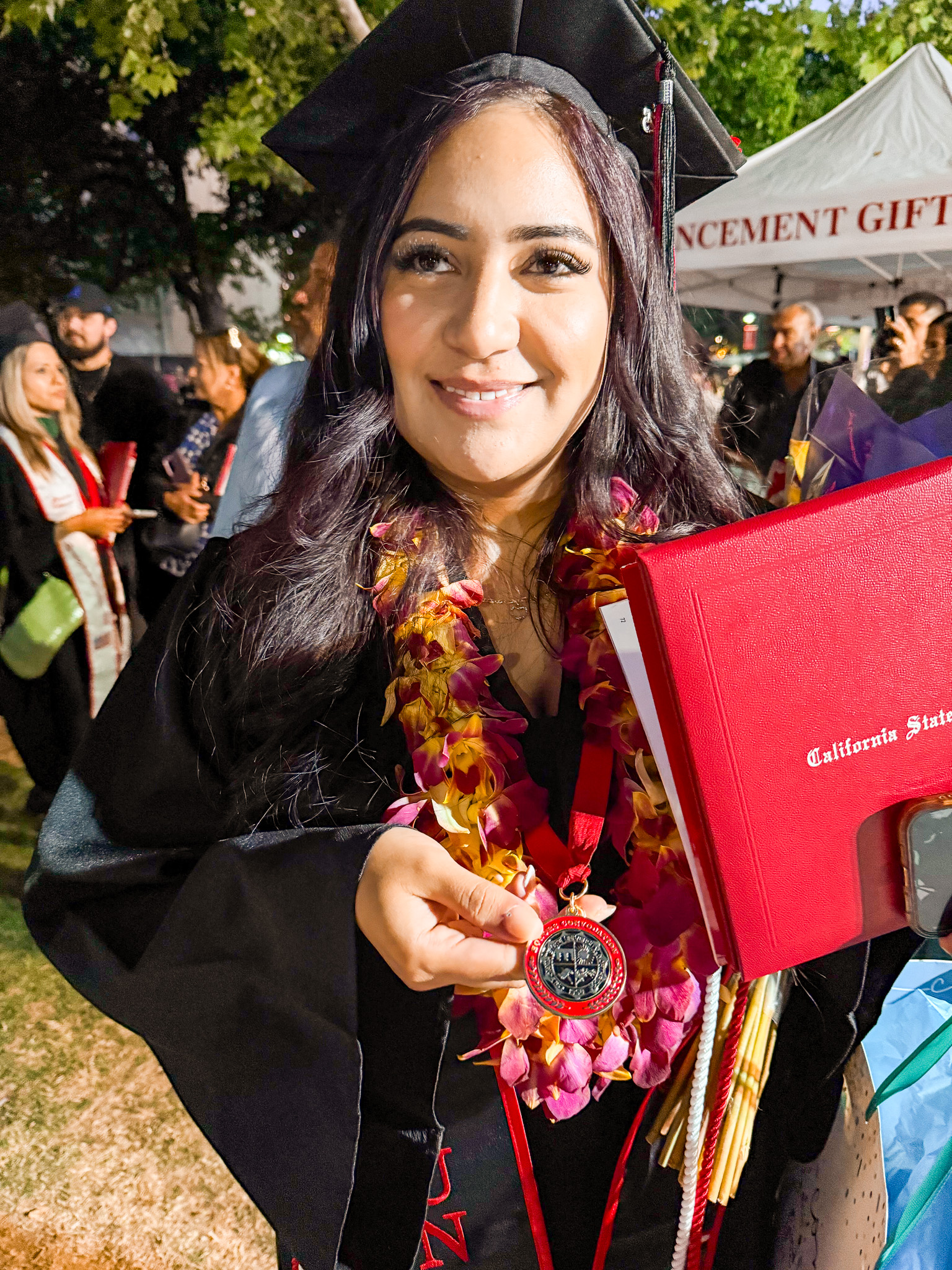 🌸 Spring is here, and so is a season of celebration! 🎓
We’re incredibly proud to celebrate the achievements of our recent graduates from the Dave & Roma McCoy Learning Center at Cerro Coso Community College – Mammoth Campus. 💙
Thanks to your continued support, the Mammoth Lakes Foundation is helping local students reach new heights in higher education.
A special shoutout to our amazing Transfer Scholar Graduates:
🎓 Sydney Genchi – B.A. in Criminal Justice, University of Nevada, Reno
🎓 Sienna Manning – B.A. in Interior Design, San Diego State University
🎓 Mariah Ramirez – B.S. in Nursing, CSU Northridge
Congratulations to all – your hard work and dedication inspire us every day! 🌟