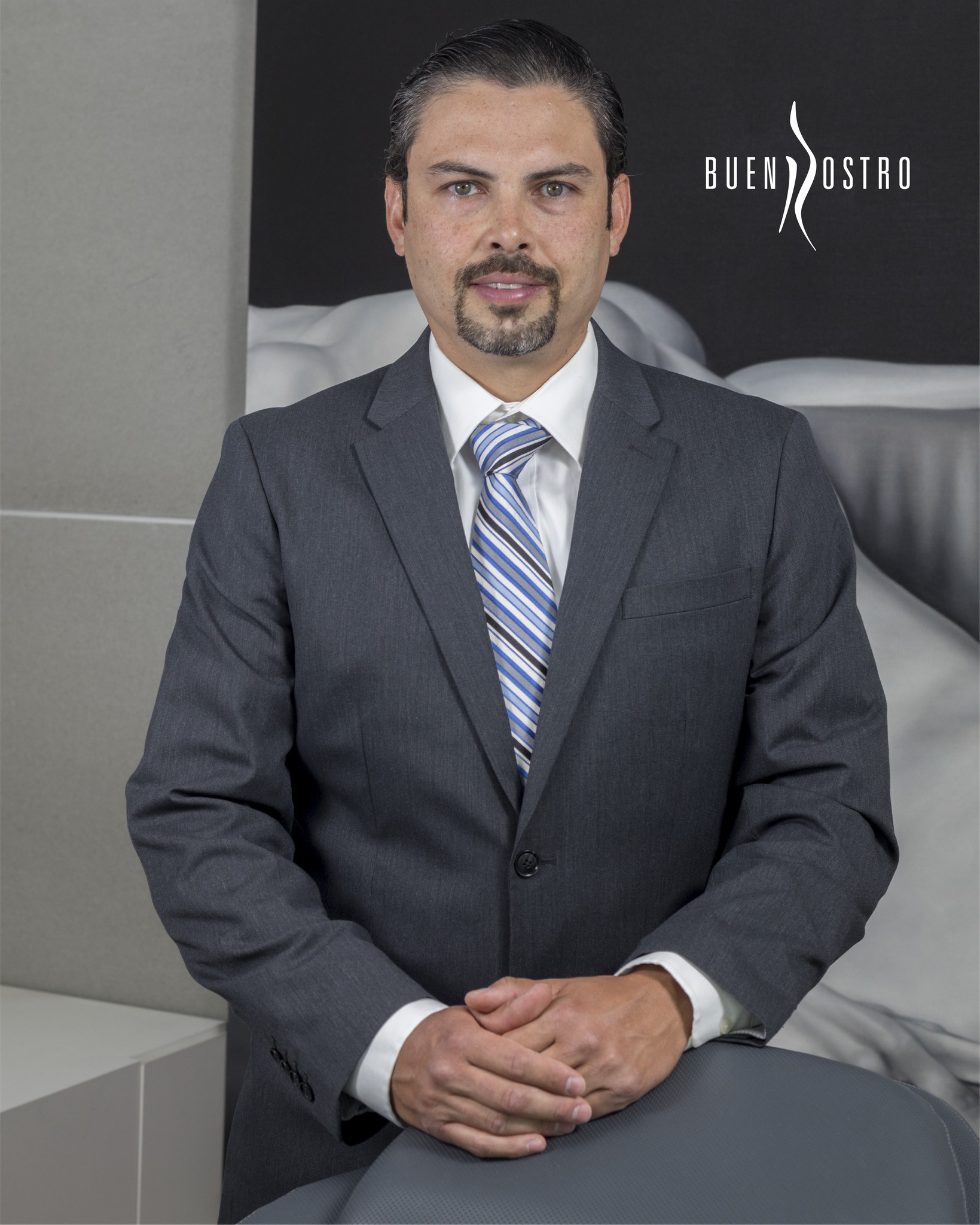 La experiencia y calidad que mereces en cirugía plástica, estética y reconstructiva.Estoy comprometido a brindarte un trato profesional, personalizado y enfocado en tu bienestar integral. ✨
🔹 Estoy listo para acompañarte.