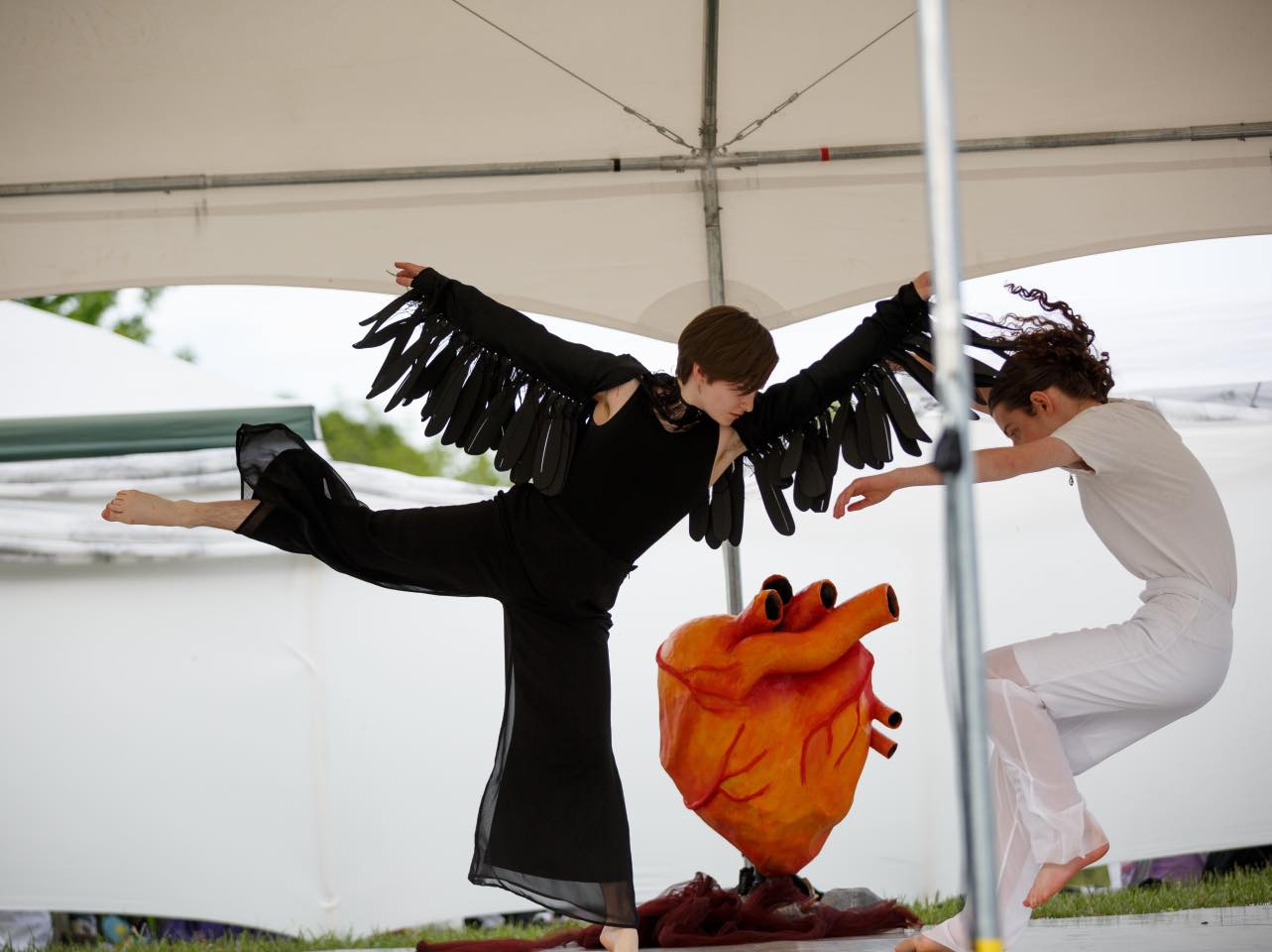 We’re still basking in the light from our 47th annual spring production! Thank you to our community for such an incredible weekend! 🫀
Photos: Brian Hamelman
#halestone #halestonedancestudio #anyoneandeveryonecandance #communityinmotion #rockbridgecountyva #lexingtonva #buenavistava #outdoordance #boxerwood #danceperformance
