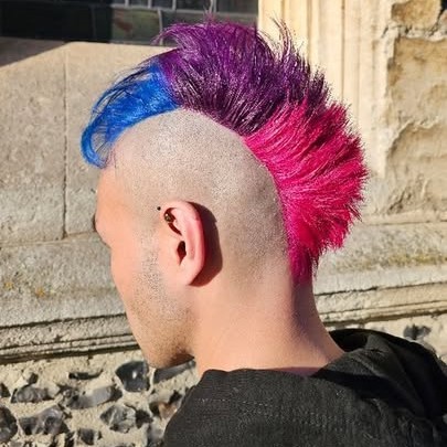 And to wrap up #nationalmohawkday, a re-post of our most recently captured gravity defying colour work.
Hope you all had a smashing #mothersday whilst, though mums are great, generally chose to enjoy ourselves in the shelf indulgent world of Moahwk Spectaculars!
Love, Peace & Rock 'n' Roll.