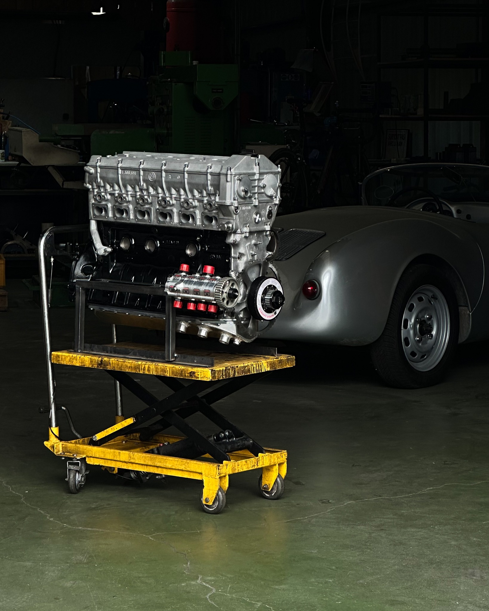 S38B38 👊 Horsepower and details : custom CNC machined plate, ATI damper pulley and dry sump gear (custom CNC Hub) and many more mods ! a lot of engineered solution for a lot of horses 🐴 1000 ++
S38B38 👊 Des chevaux et des détails : plaque de renforts de paliers CNC, Moyeu CNC pour placer une Damper et l’entraînement du carter sec en bout de vilebrequin, et nombreuses autres modifications.… 🐴 1000 ++
#S38B38 #M5E34 #BMW #mpower #drysump #atidamper #boosted