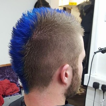 Beautiful gradual cut, then #ithitsyou.. like a #boltfromtheblue!
#nationalmohawkday