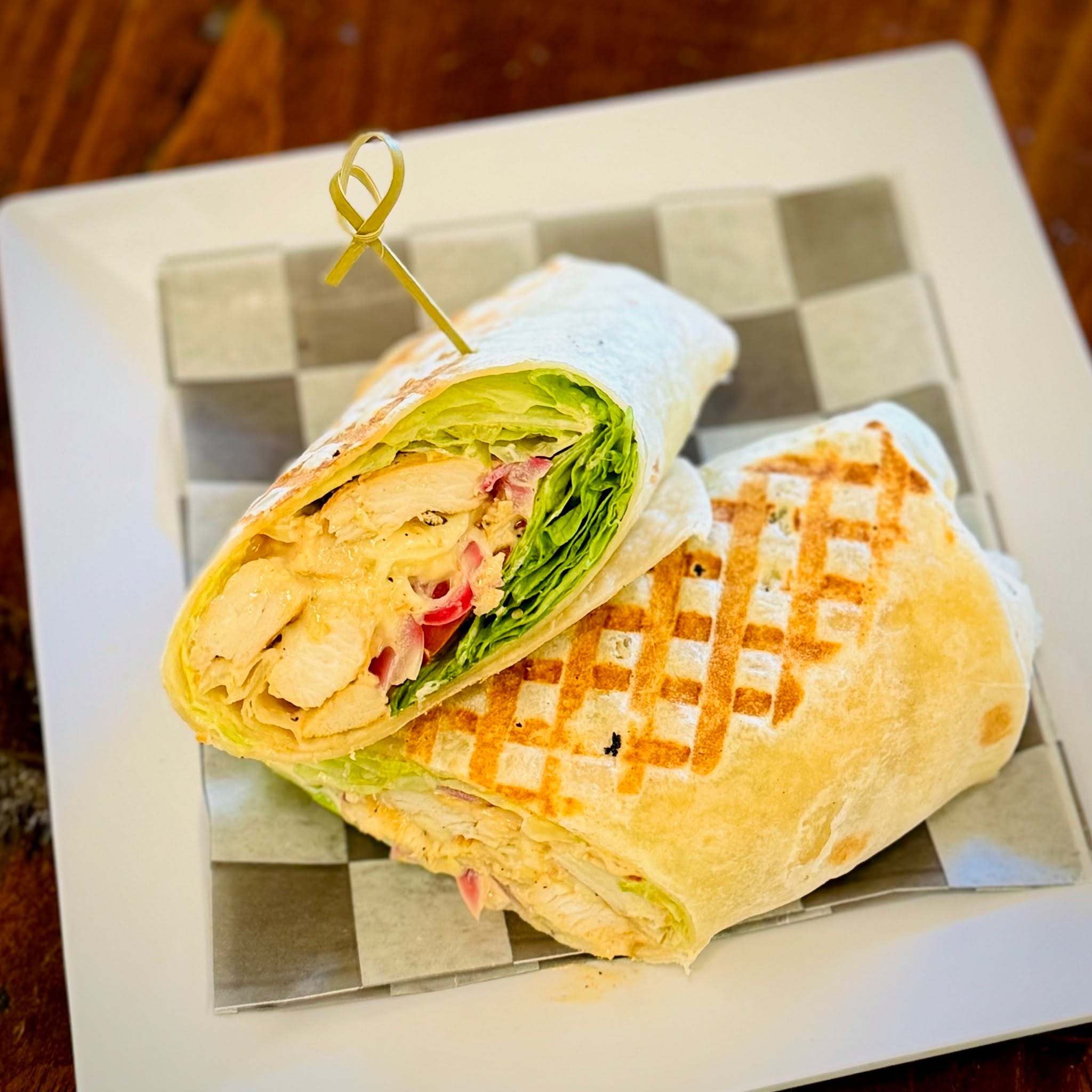 Brave the rainy weather and come grab this week’s spicy special - the Chipotle Chicken Wrap (with American Cheese, Lettuce, Tomato, Pickled Onions & House-Made Clucker Sauce)!
#themarketplaceguilford #thisisguilford #ctshoreline #localfirst #delispecial