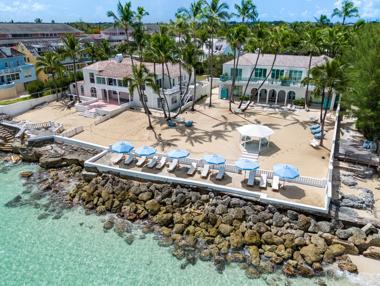 Looking for Bahamas destinations beyond Grand Bahama? We have teamed up with Bahamas Stays with awesome villas in Nassau, Eleuthera and Harbour Island. Like this one - Emerald Wave, an oceanfront 2-bedroom villa with pool and beach.
Check out more about this luxury villa at @bahamastays
(and @emeraldwavebahamas)
#bahamasvillarentals #bahamasrentals #vacationvillas #luxuryvillas #bahamas #nassaubahamas #bahamastravel